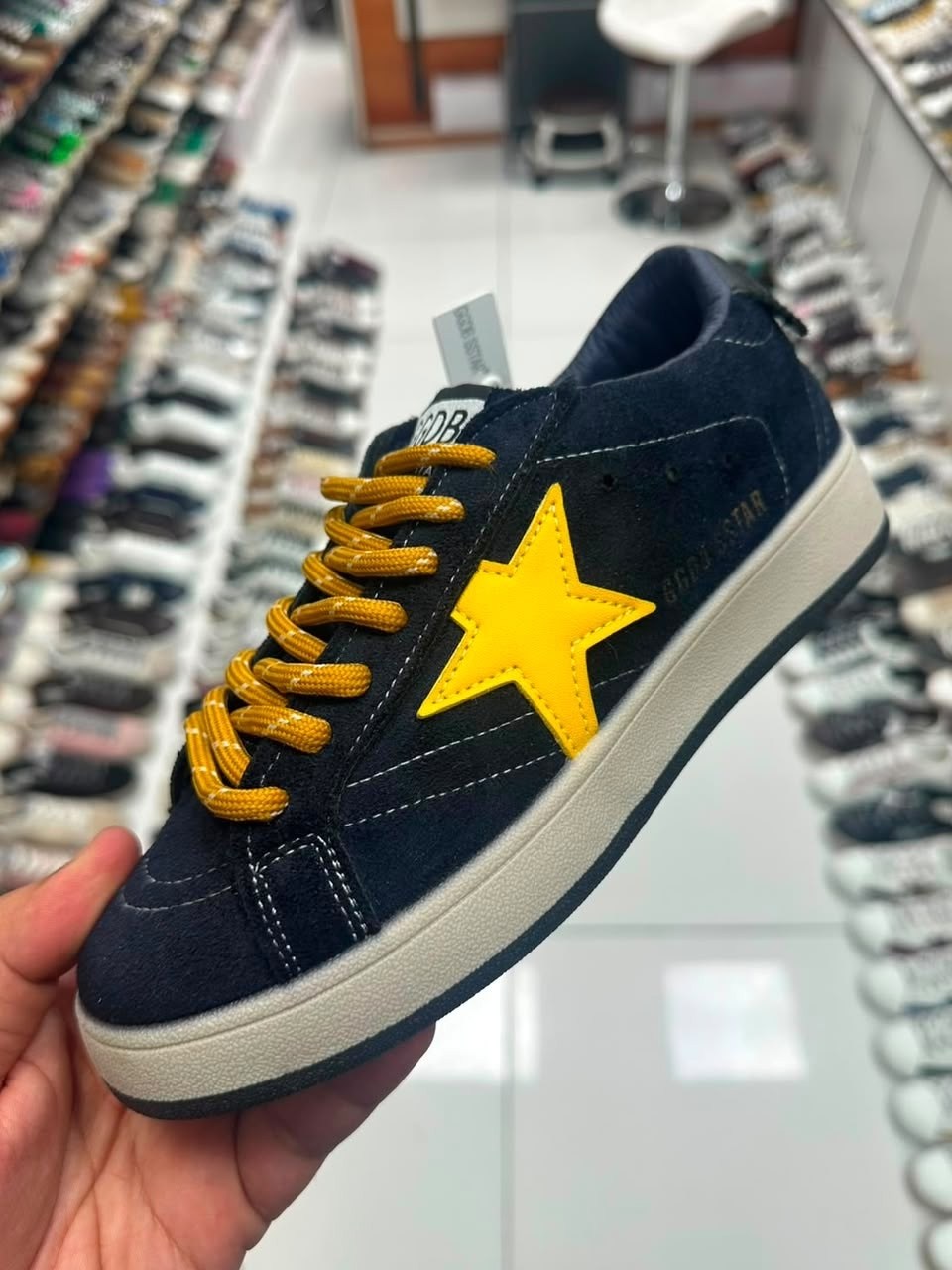 ,кеды golden goose superstar замшевые персиковые,кеды golden goose,женские кеды golden goose,обуви