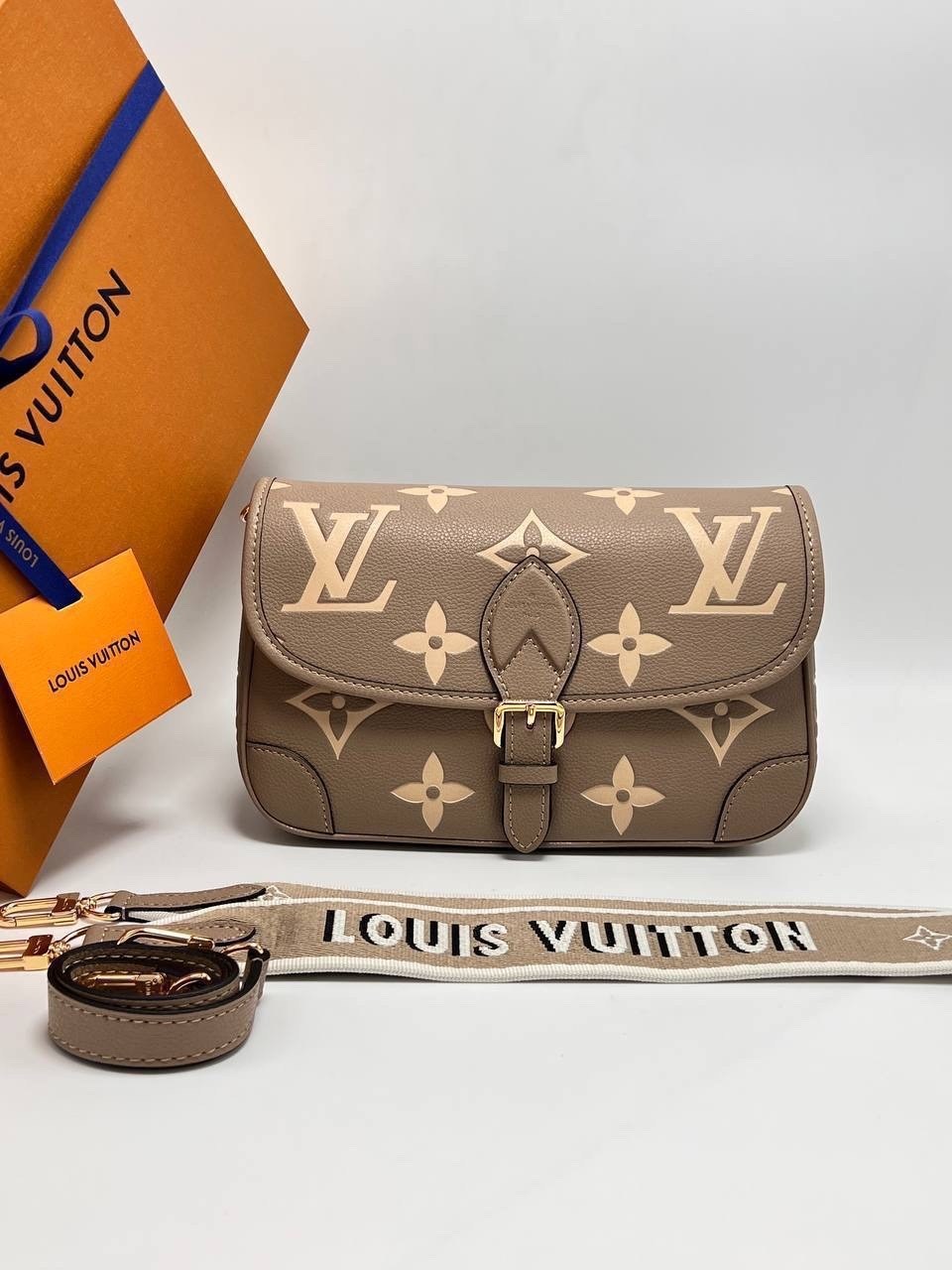 louis vuitton сумка женская,cумка louis vuitton,сумка женская через плечо louis vuitton,сумка луи виттон,сумка багет луи виттон