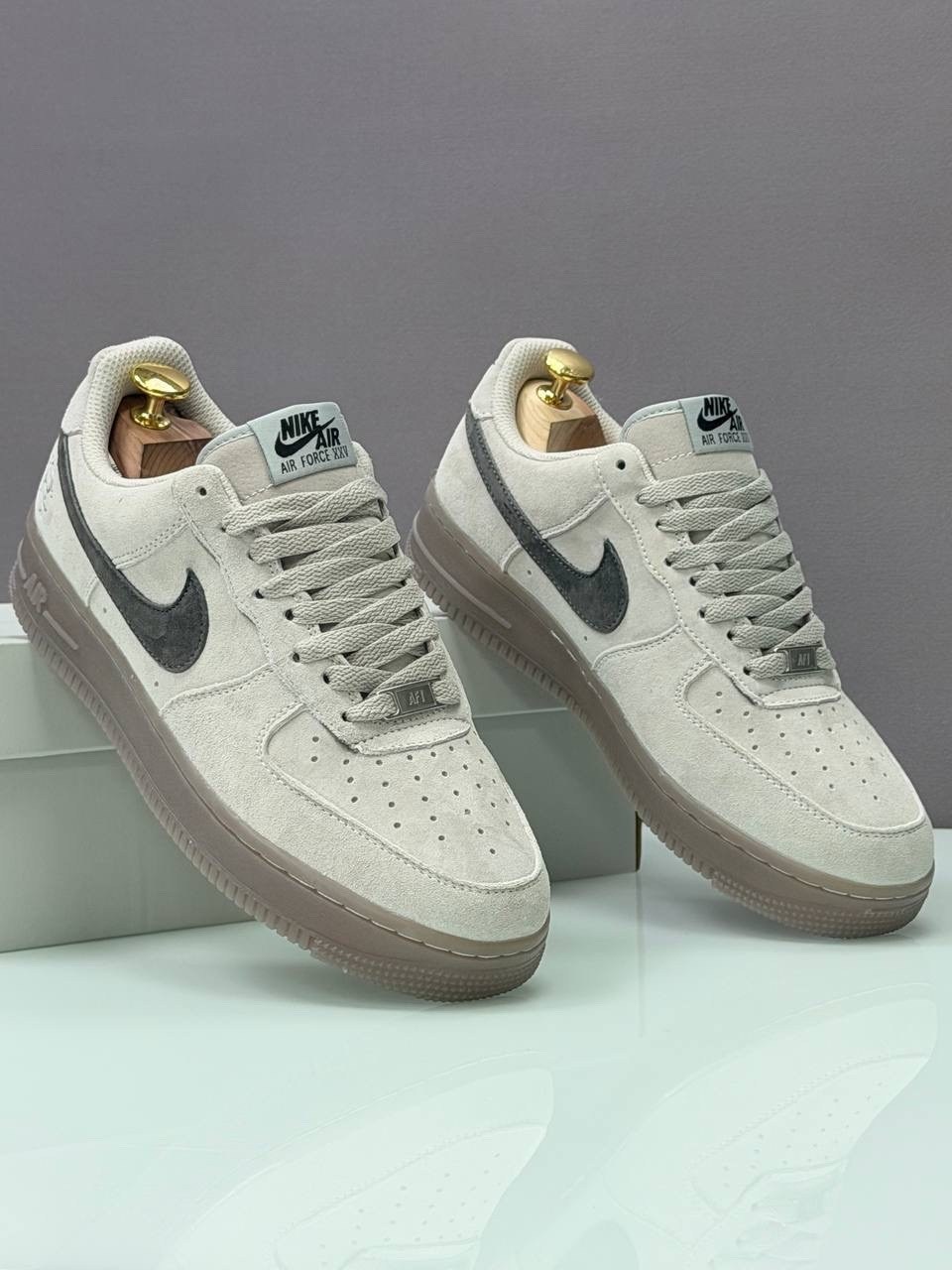nike reigning champ air force 1 low lv8 light grey,кросcовки nike air force 1,nike air force 1 low,кроссовки nike air force 1 low grey,nike air force 1 low suede grey