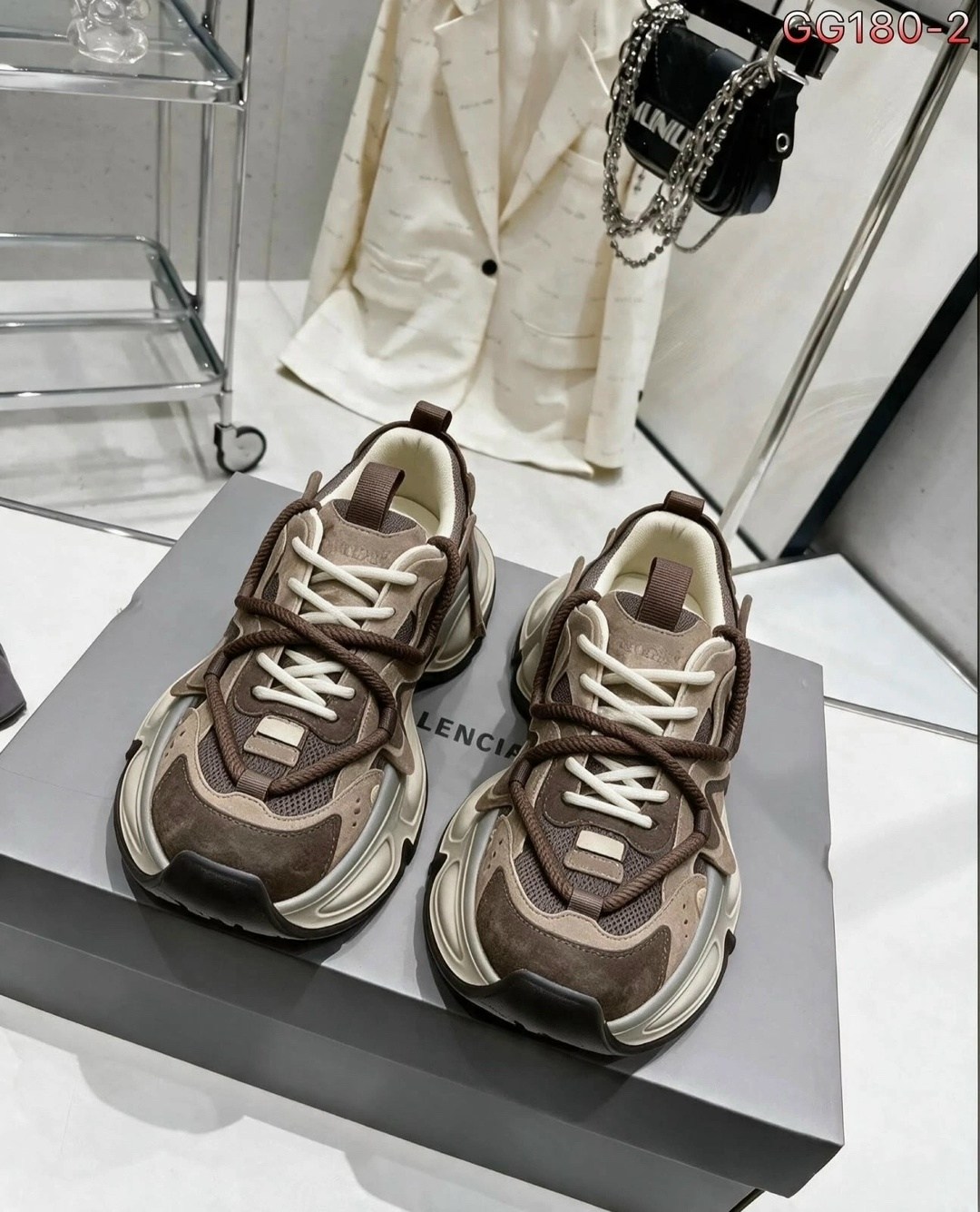 кроссовки женские баленсиага,кроссовки balenciaga,кроссовки баленсиага трак,розовые кроссовки баленсиага track,женские кроссовки balenciaga
