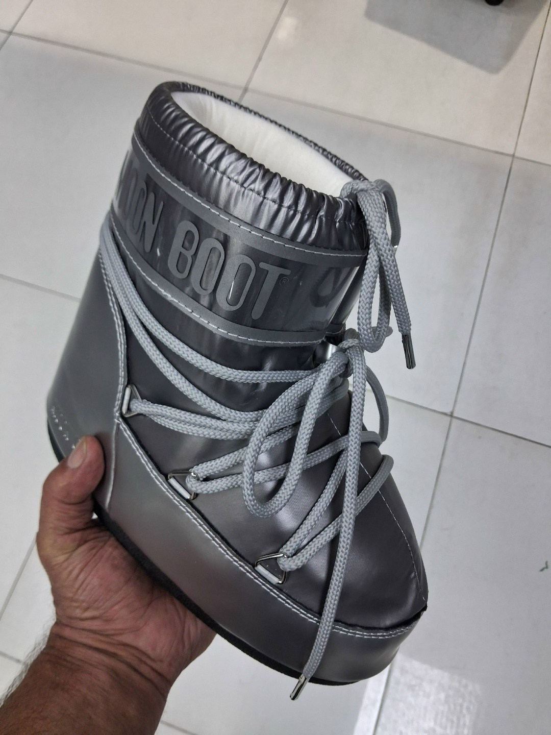 moon boot kids сапоги луноходы серебристый,луноходы женские,зимние ботинки moon boot,moon boot classic low glance silver,мун бут