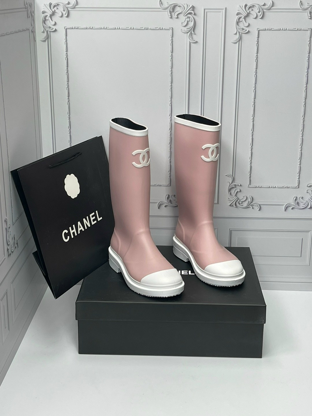 резиновые сапоги chanel,резиновые сапоги шанель,сапоги chanel,сапоги шанель,сапоги резиновые