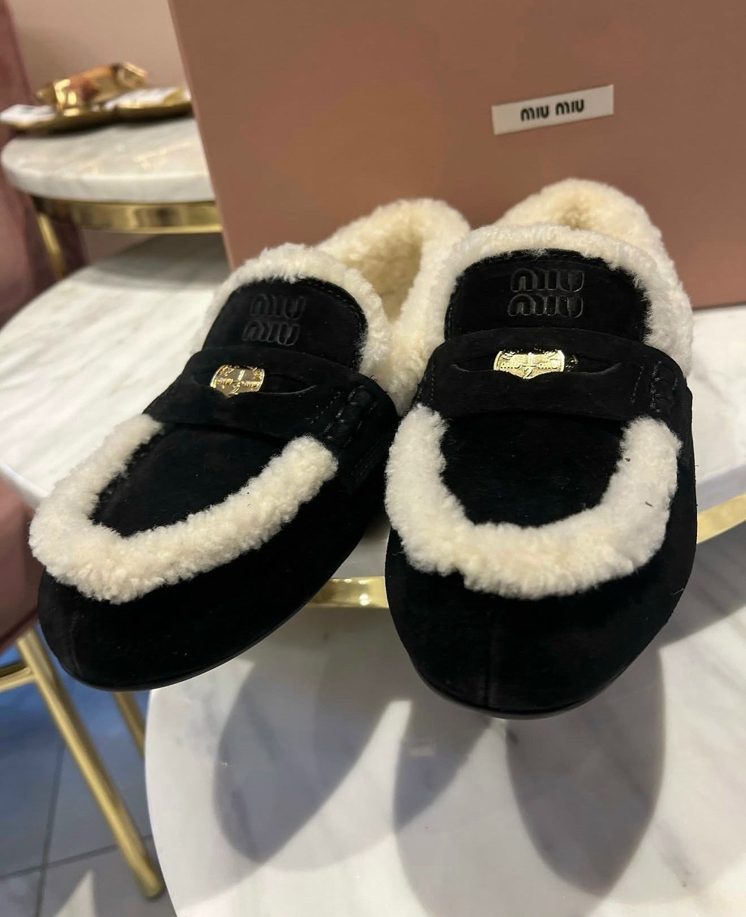 ,макасины miu miu зимние на меху,женские угги,тапки угги,угги короткие