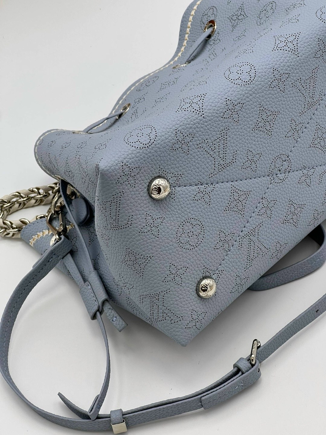 louis vuitton женская сумка,сумка луи виттон голубая,louis vuitton сумки,сумка ведро louis vuitton,сумка луи виттон женская