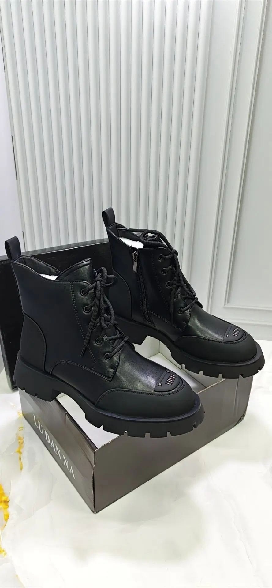 ботинки celine,женские ботинки,,ботинки женские celine,ботинки balenciaga