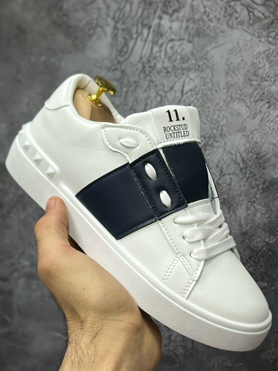 кроссовки valentino,valentino garavani кроссовки,кеды valentino,кеды valentino garavani,кроссовки женские valentino