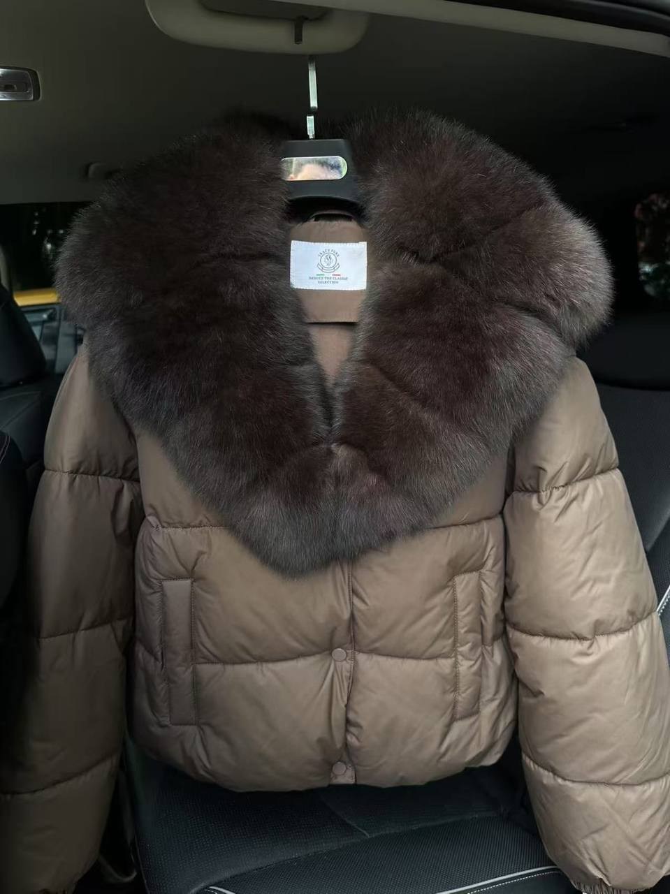 женский пуховик с натуральным мехом,пуховик с натуральным мехом,пуховик с мехом,пуховик короткий,короткий пуховик с натуральным мехом