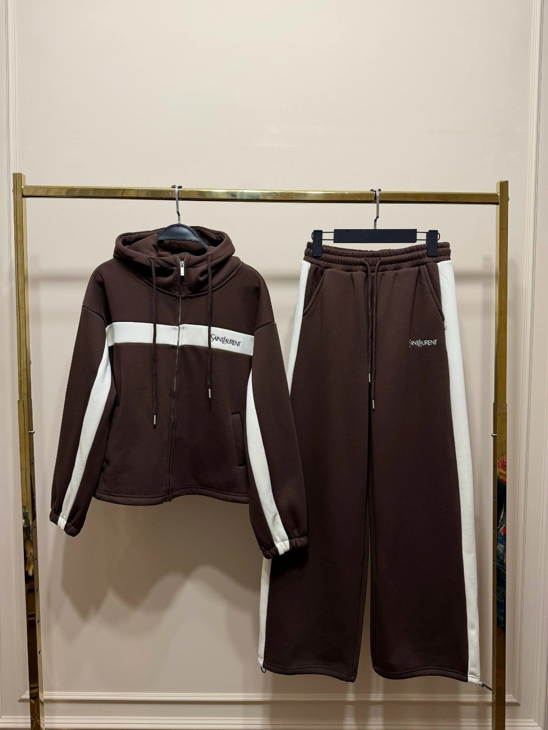 спортивный костюм brunello cucinelli,спортивные костюм,женские костюмы спортивные,спортивный костюм спортивные костюмы,костюм brunello cucinelli