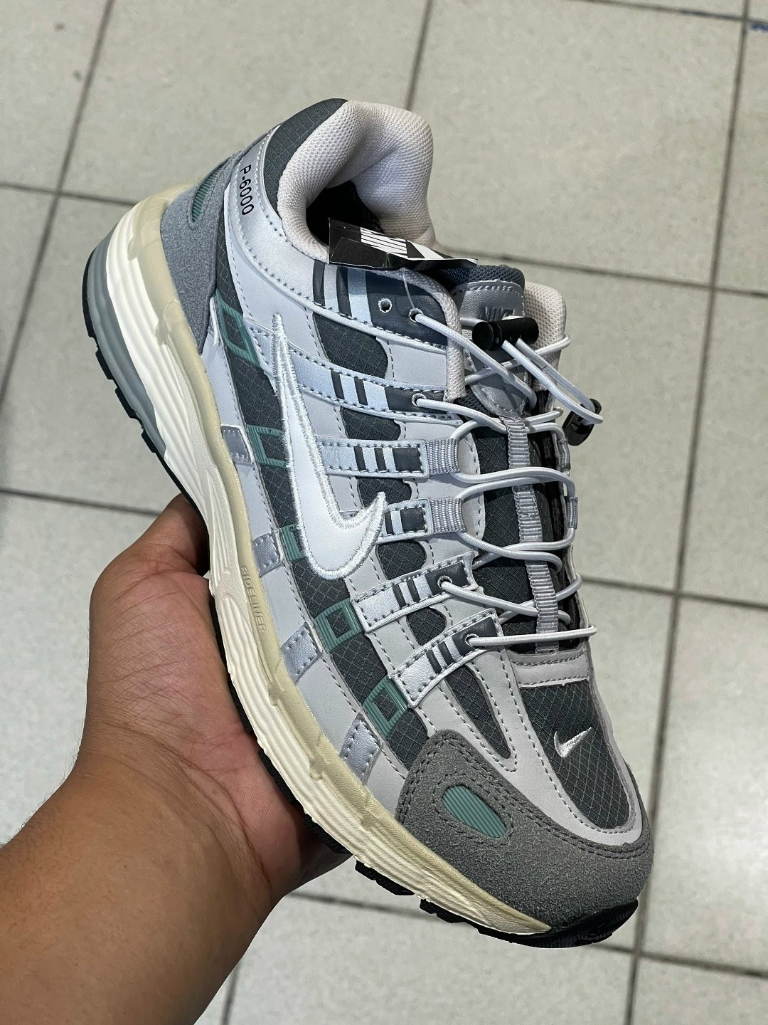 кроссовки nike p-6000,кроссовки мужской nike,кроссовки p-6000 premium anthracite smoke grey nike мультиколор,кроссовки мужские p-6000 с низким верхом черный серый nike,мужские кроссовки nike p6000
