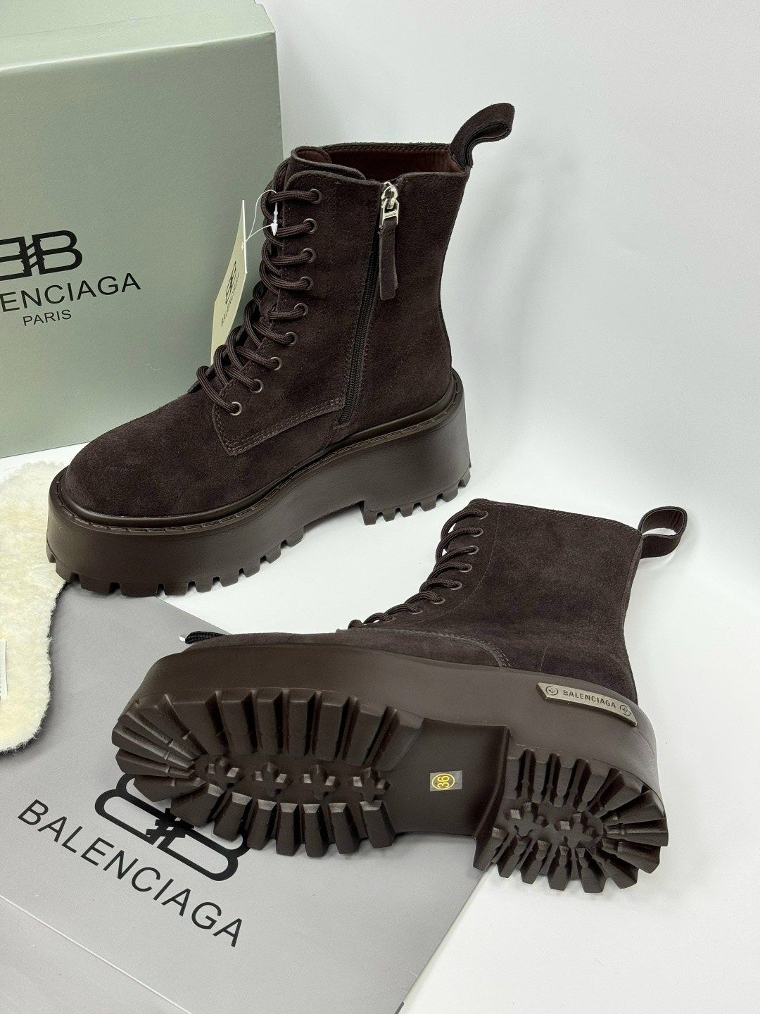 ботинки balenciaga,balenciaga женские кожаные ботинки balenciaga чёрного цвета,ботинки balenciaga женские,balenciaga женские кожаные ботинки чёрного цвета,ботинки balenciaga высокая подошва