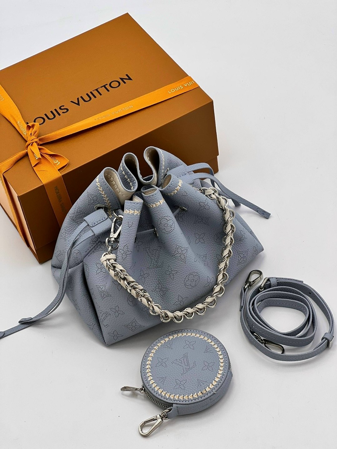 louis vuitton женская сумка,сумка луи виттон голубая,louis vuitton сумки,сумка ведро louis vuitton,сумка луи виттон женская