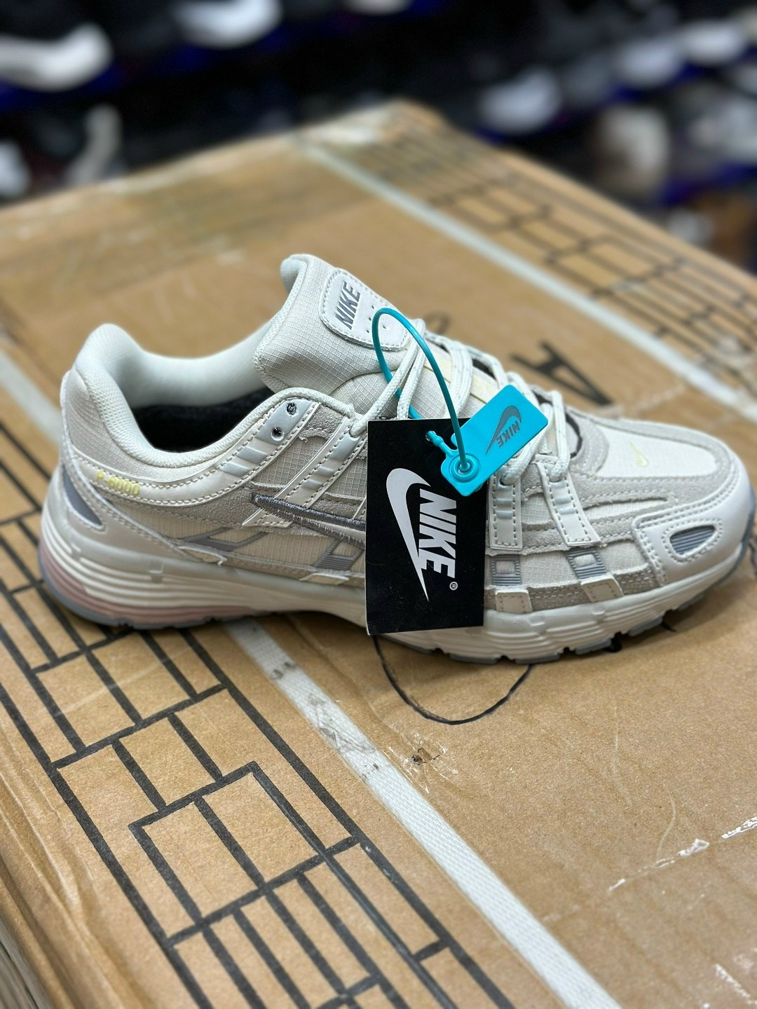 кроссовки nike p-6000,кроссовки мужские p-6000 с низким верхом черный серый nike,кроссовки nike,кроссовки мужской женский nike композитный материал,мужской кроссовки