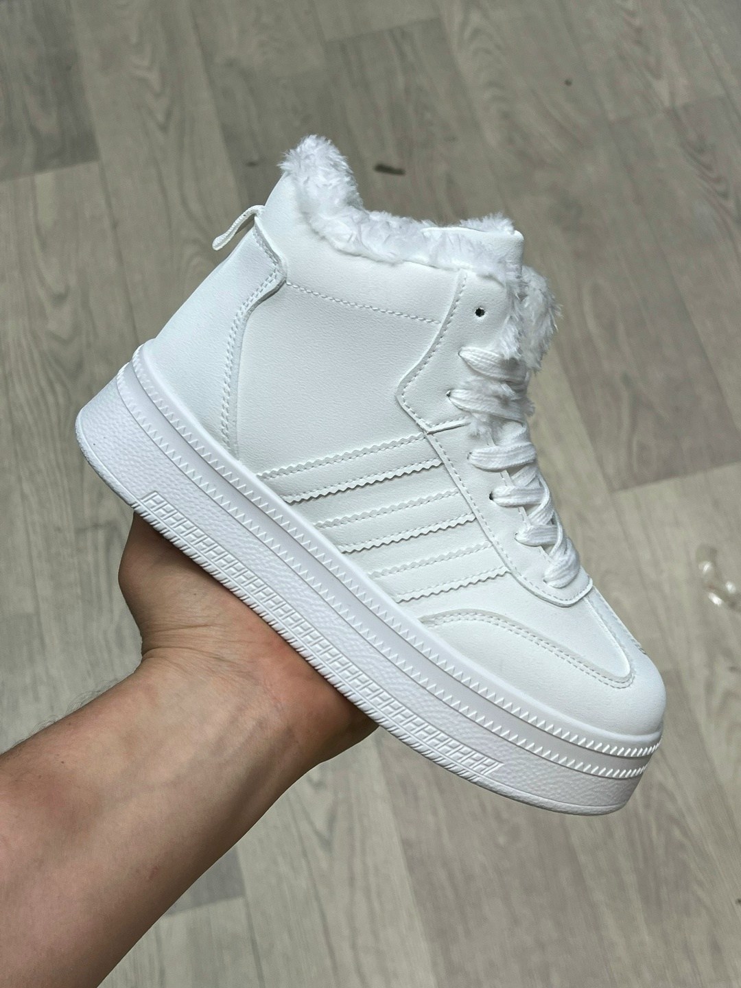 зимние кроссовки adidas,кроссовки adidas,женские зимние кроссовки,зимние кроссовки,кроссовки зим