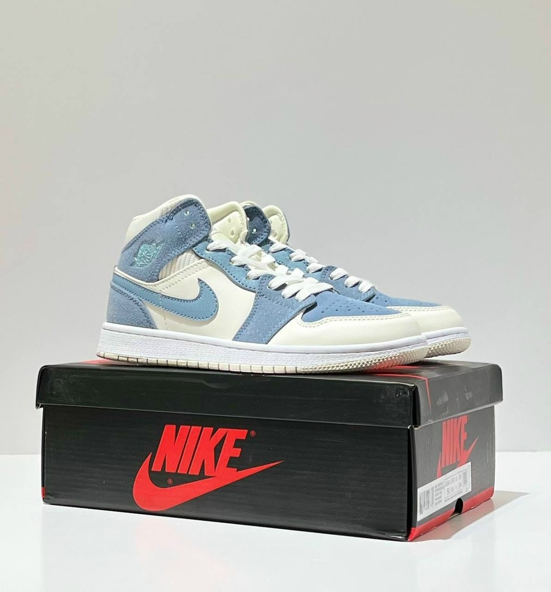 nike air jordan 1 mid se,air jordan 1 mid se 'sail light blue',nike air jordan 1 mid,nike jordan 1 mid голубые,air jordan 1 mid se