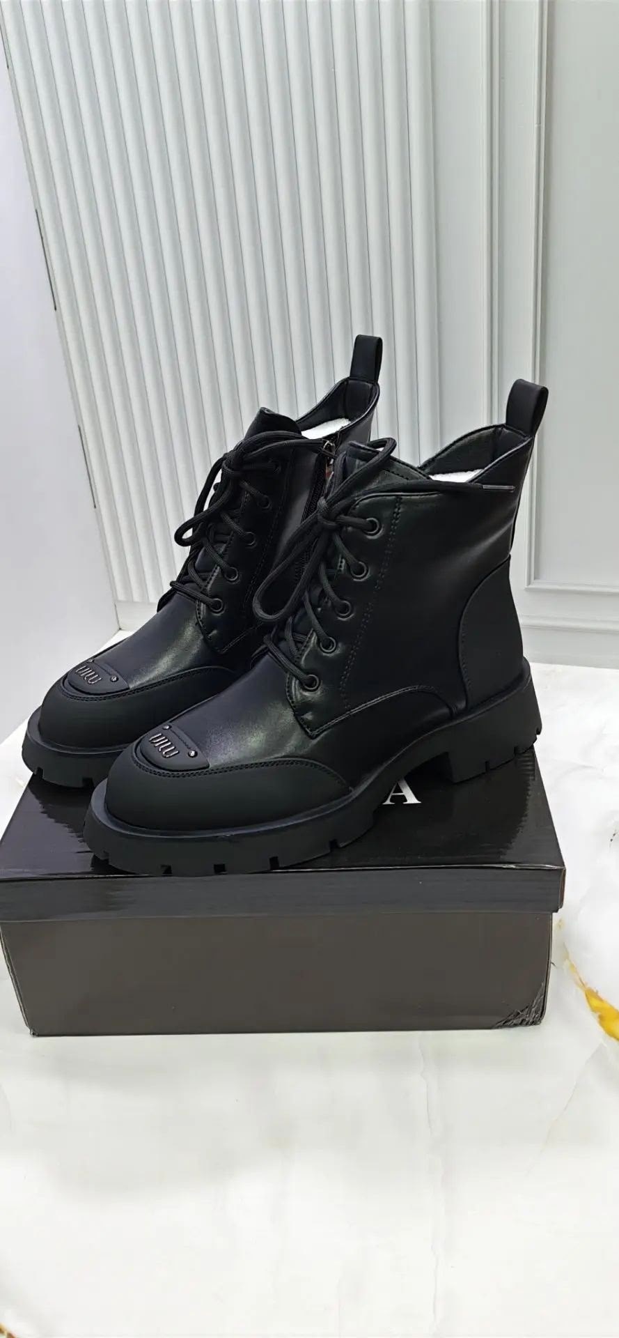 ботинки celine,женские ботинки,,ботинки женские celine,ботинки balenciaga