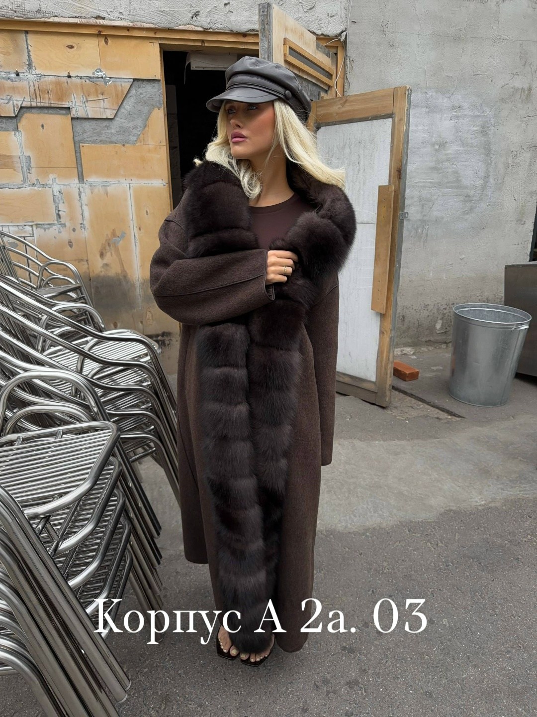 пальто из итальянского кашемира с мехом соболя yana kraft brand,пальто из итальянского кашемира с мехом соболя,пальто с соболем,пальто с мехом,пальто с натуральным мехом соболя northfox