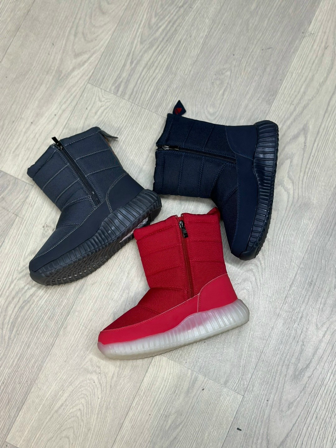дутыши женские зимние адидас,дутики adidas,дутики женские,дутики женские красные адидасы,дутики адидас женские