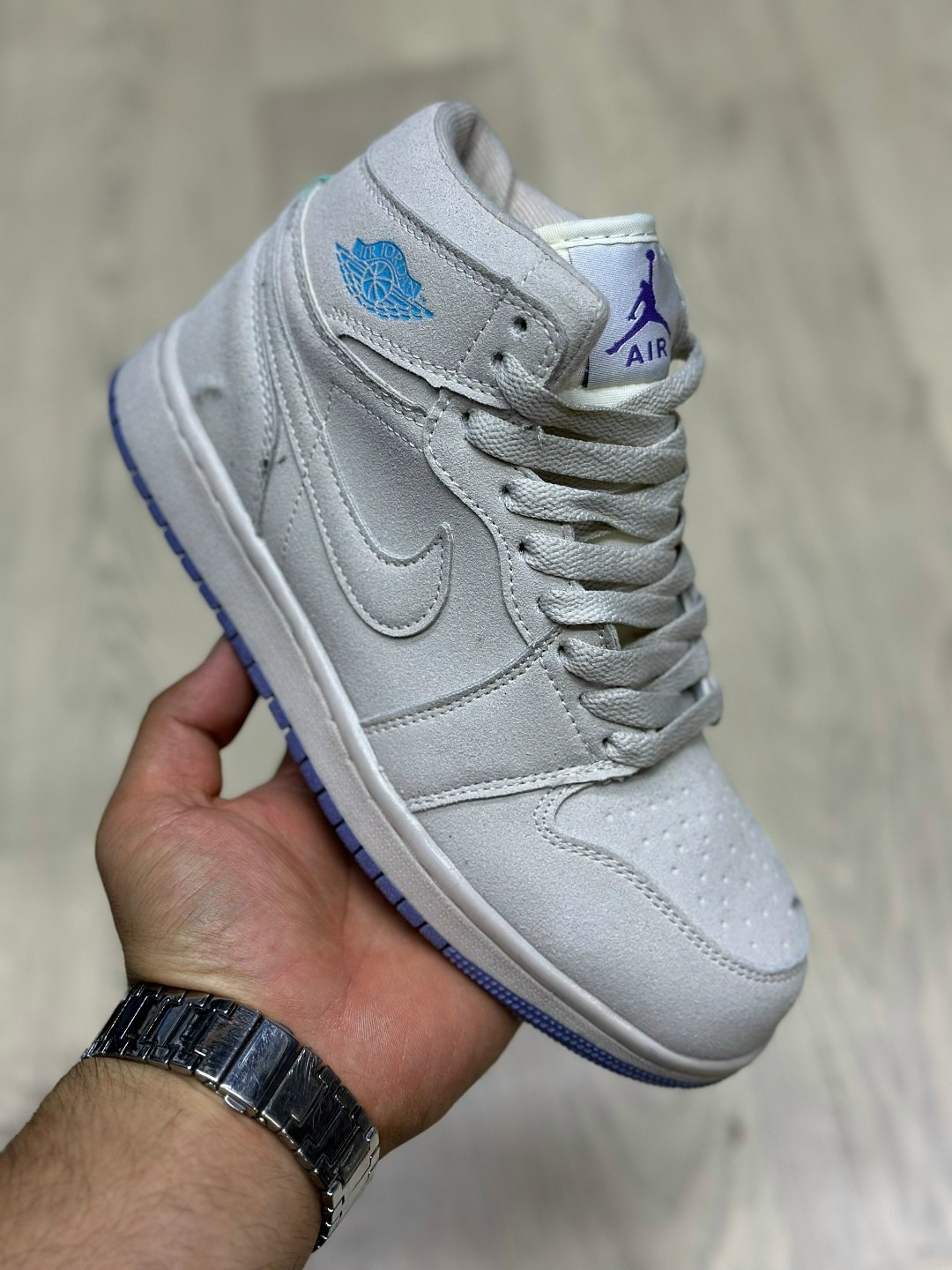 nike air jordan 1 mid,nike air jordan 1,nike air jordan 1 retro high,кроссовки для женщин,кроссовки nike air jordan 1 retro high
