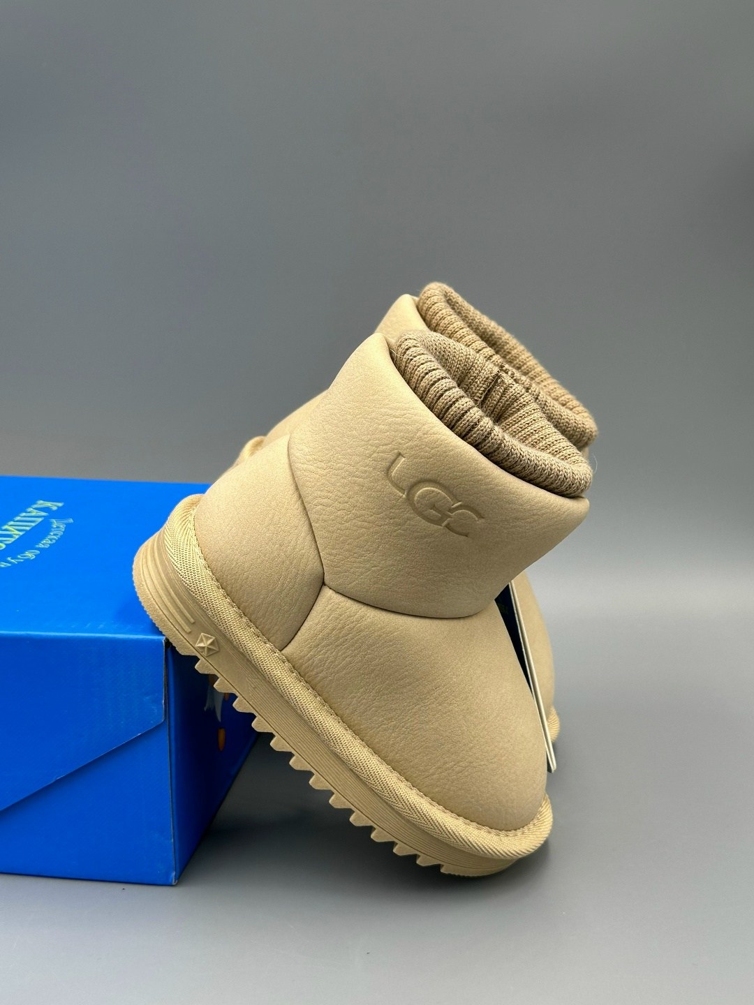 ,детские зимние ботинки,ugg classic ultra mini, детская,детские ботинки