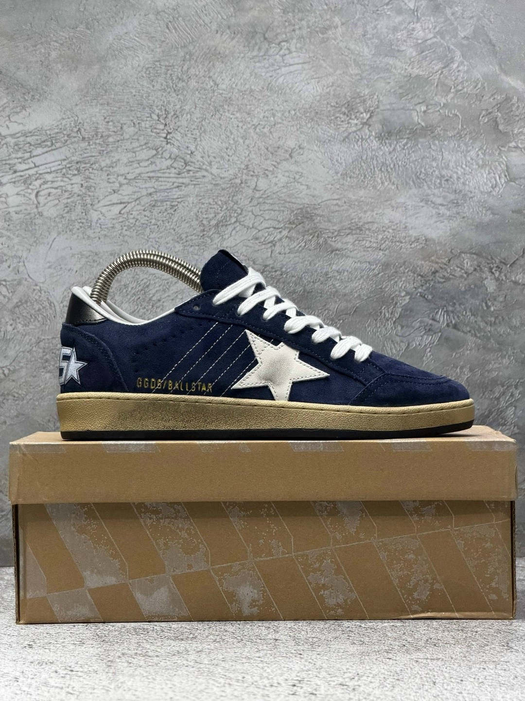 ,golden goose кроссовки,мужские кроссовки golden goose ball star leather/suede star,кеды golden goose,golden goose men's ball star suede low-top sneakers