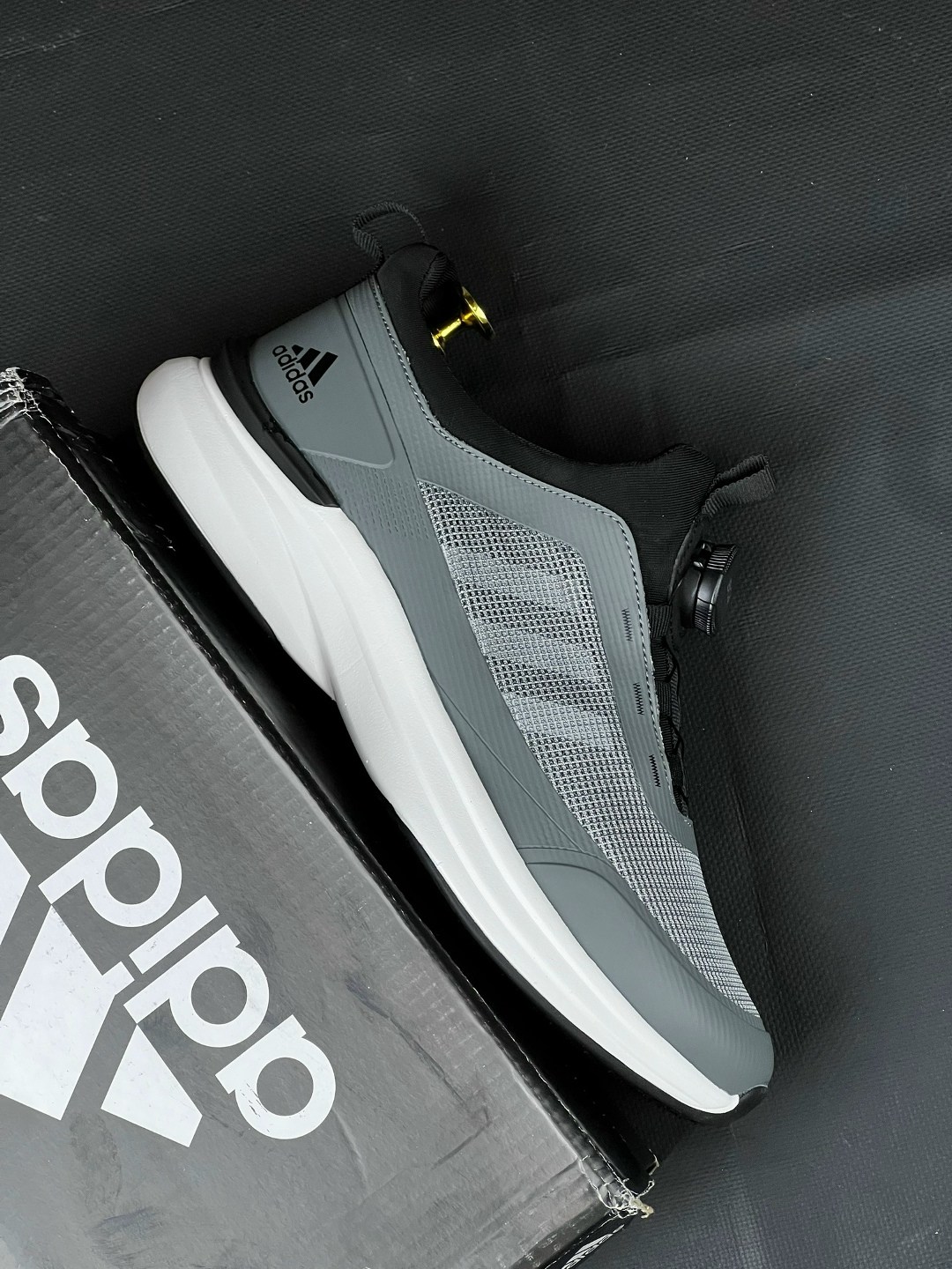 кроссовки adidas,мужские кроссовки adidas,кроссовки,adidas torsion system кроссовки,спортивная