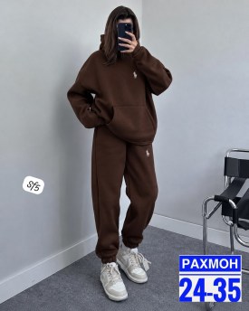 Костюм