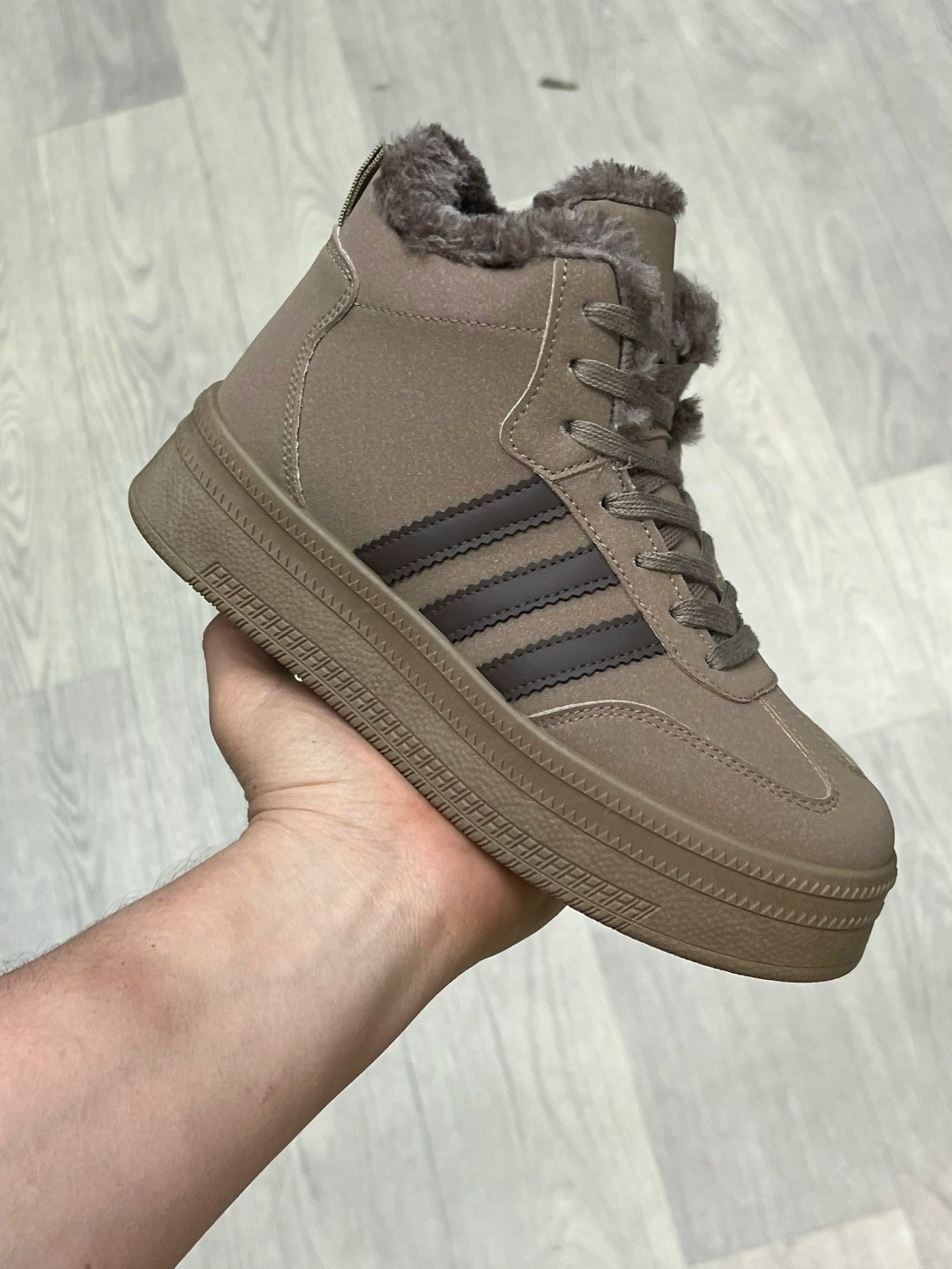 зимние кроссовки adidas,кроссовки adidas,женские зимние кроссовки,зимние кроссовки,кроссовки зим