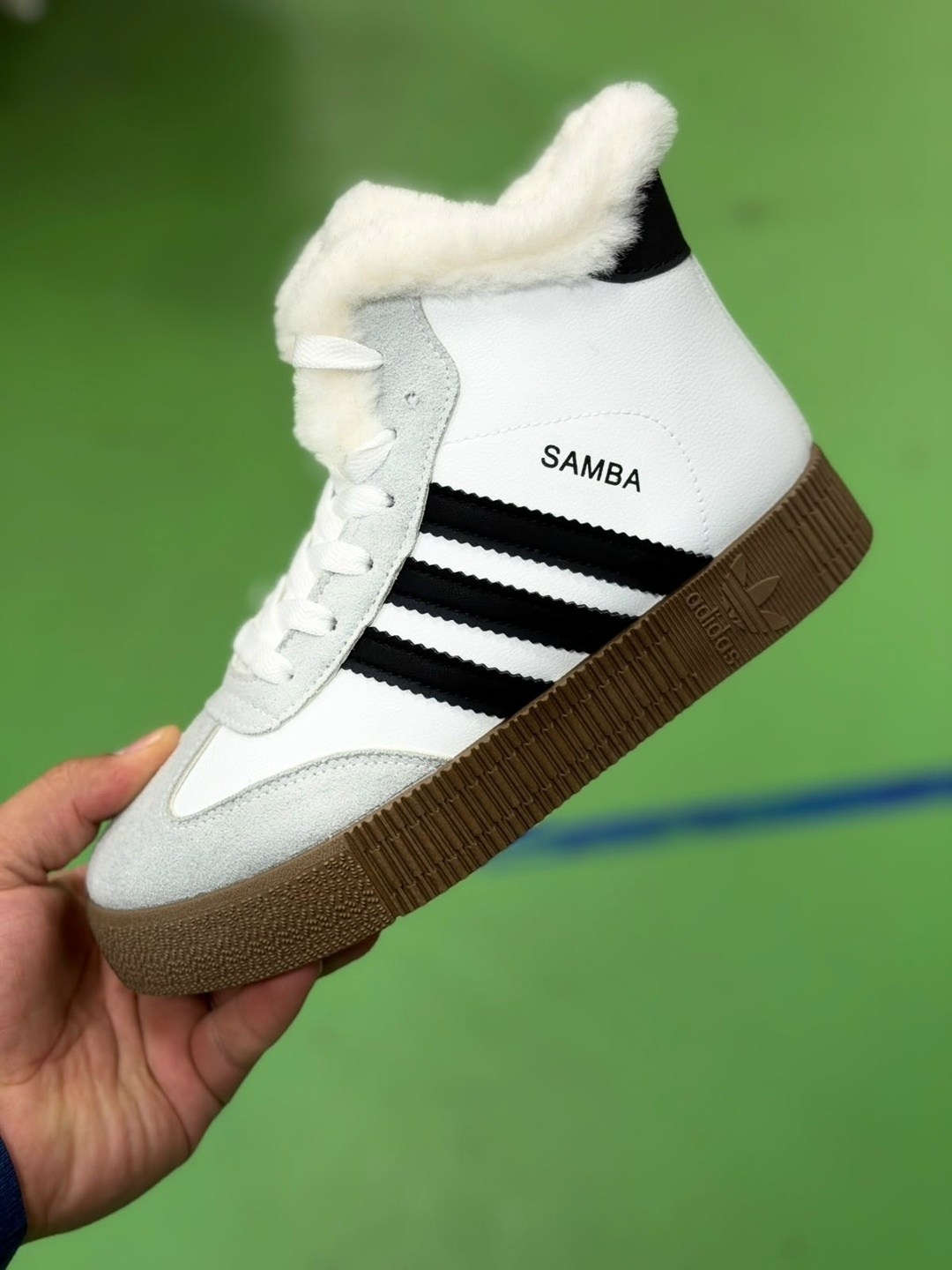 кроссовки высокие adidas samba зимние с мехом,кроссовки женскиe,,кроссовки теплые,кроссовки зимние женские