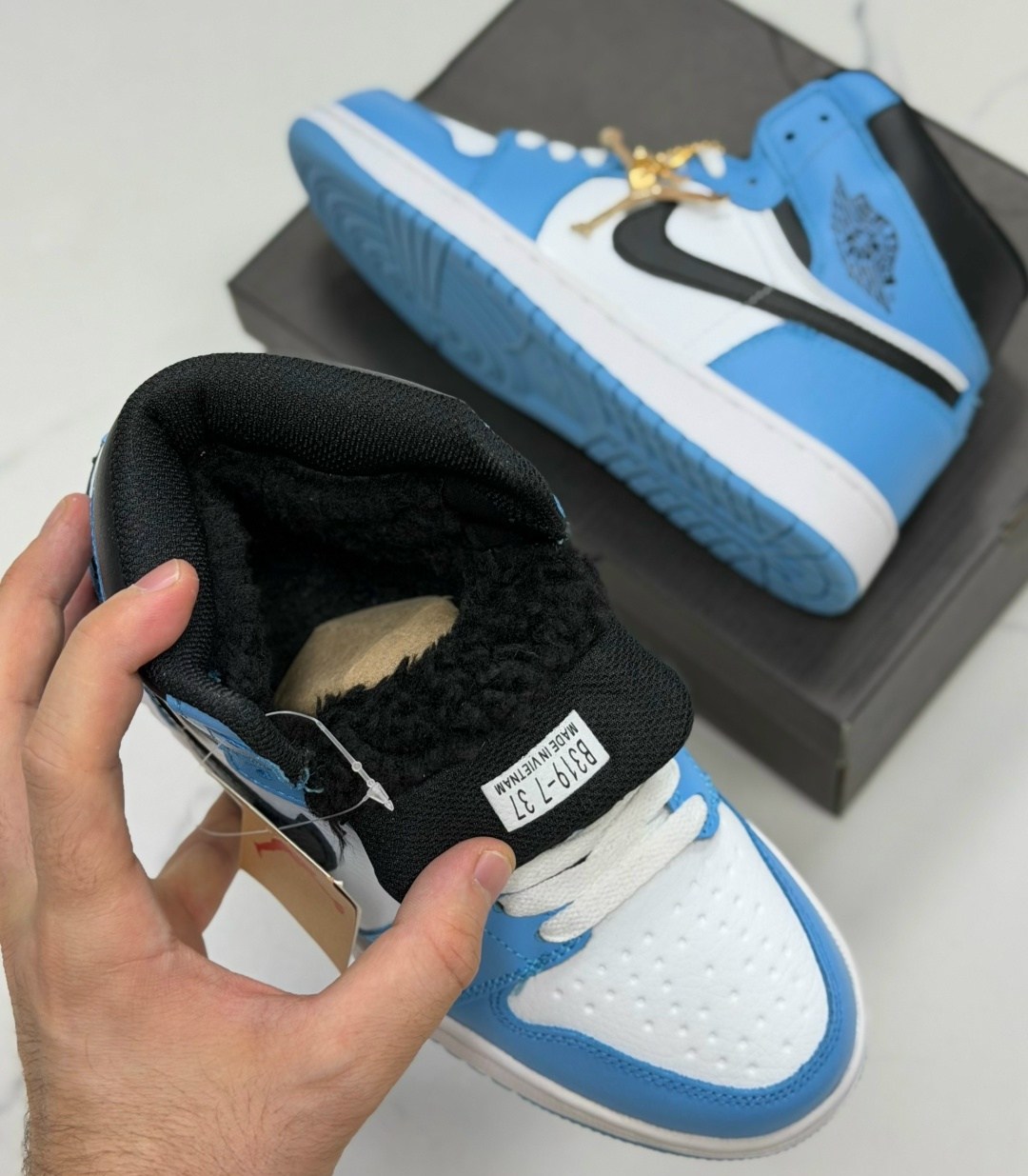 nike air jordan 1 retro high,женские кроссовки nike air jordan 1 mid,кроссовки nike air jordan 1 retro high,nike air jordan 1 retro high og,кроссовки nike air jordan 1