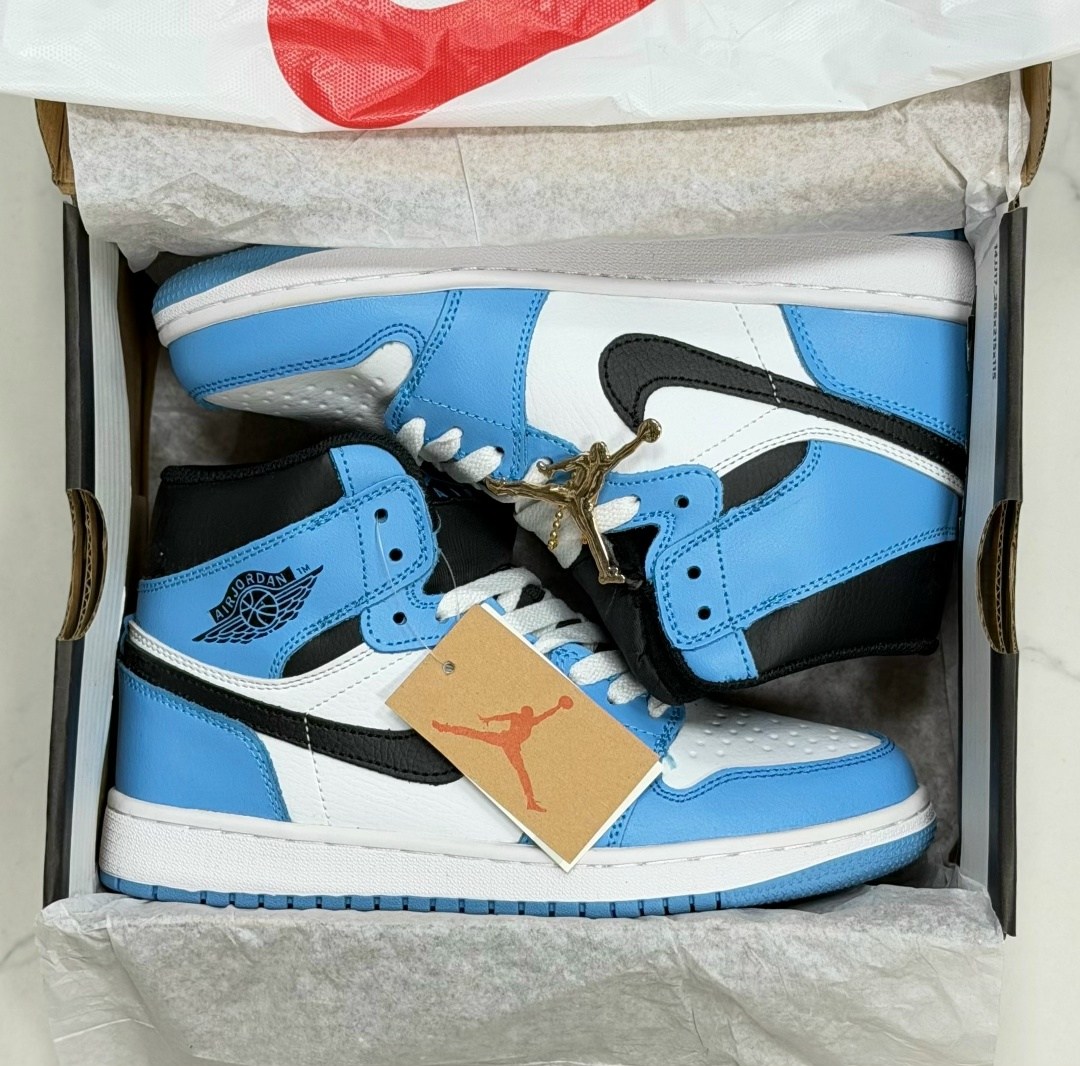 nike air jordan 1 retro high,женские кроссовки nike air jordan 1 mid,кроссовки nike air jordan 1 retro high,nike air jordan 1 retro high og,кроссовки nike air jordan 1