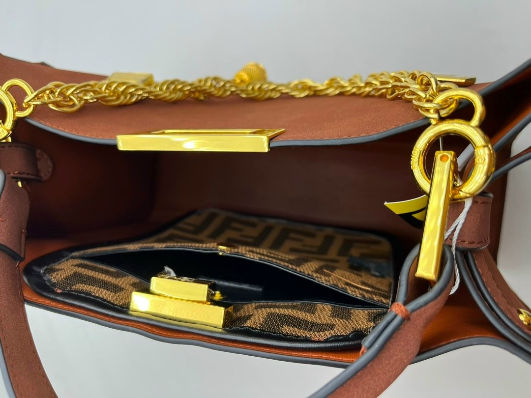 сумка fendi,сумка фенди,сумка fendi peekaboo,сумка женская fendi,сумка женская фенди