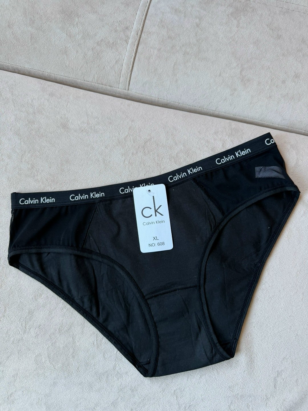 calvin klein женские трусы,нижнее белье calvin klein,кельвин кляйн женские трусы,calvin klein underwear,трусы calvin klein