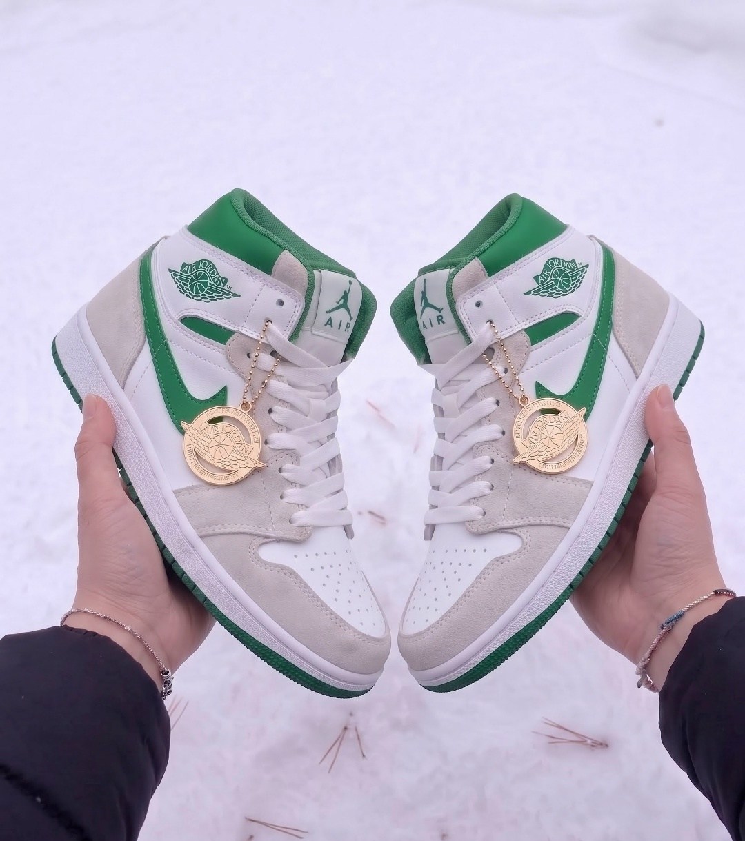 air jordan 1 mid pine green,nike air jordan 1 mid se,air jordan 1 mid se,nike air jordan 1 mid,nike air jordan 1 retro high og