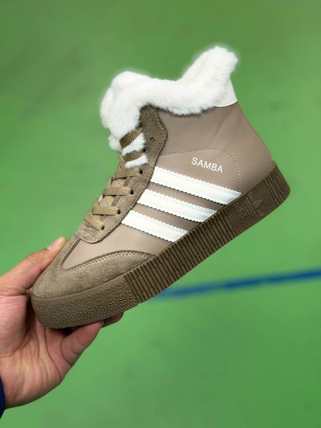 кроссовки высокие adidas samba зимние с мехом,кроссовки женскиe,,кроссовки теплые,кроссовки зимние женские