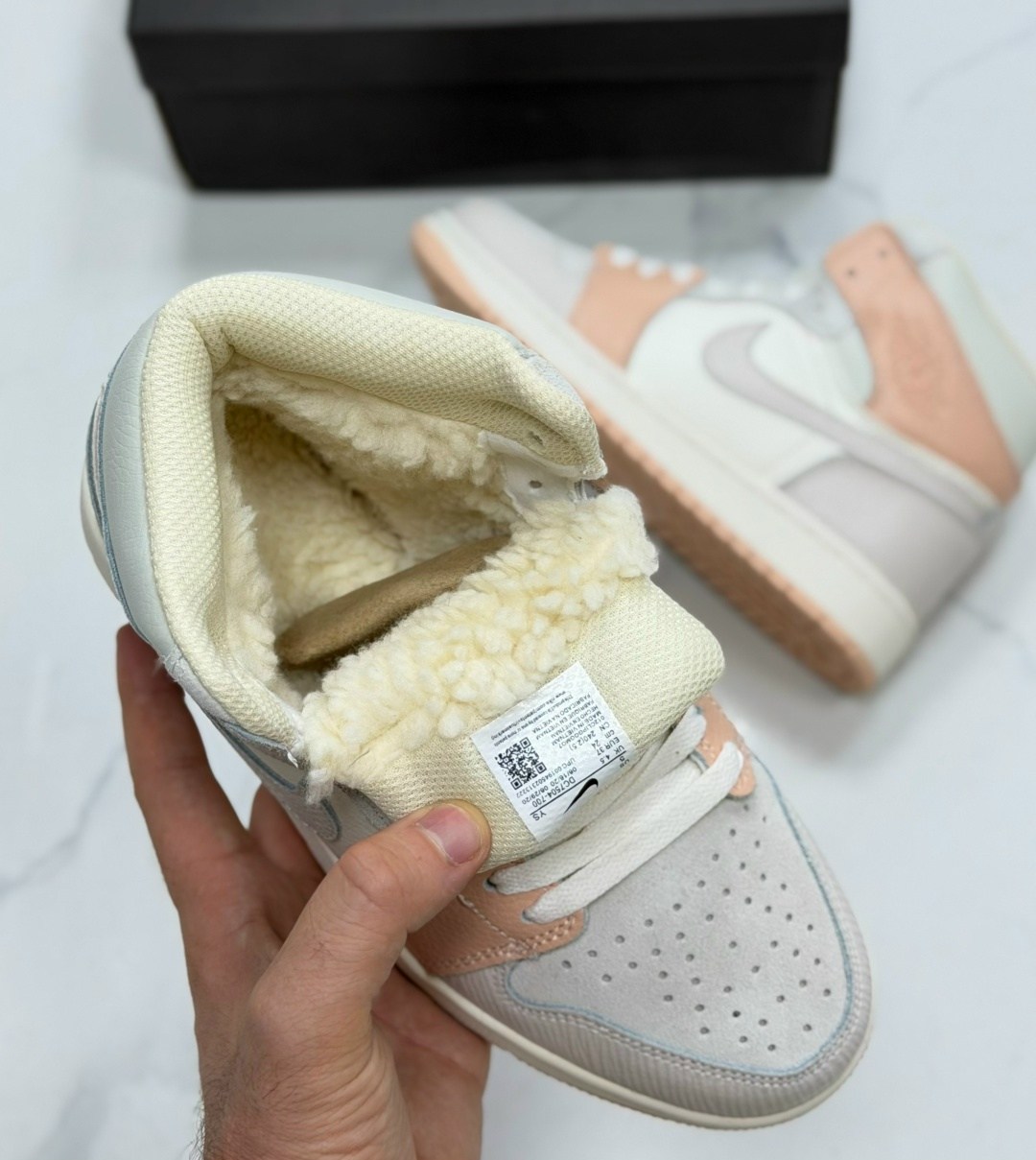 nike air jordan 1 mid,женские кроссовки nike air jordan 1 mid,кроссовки nike air jordan 1 mid milan,nike air jordan 1,air jordan 1 mid