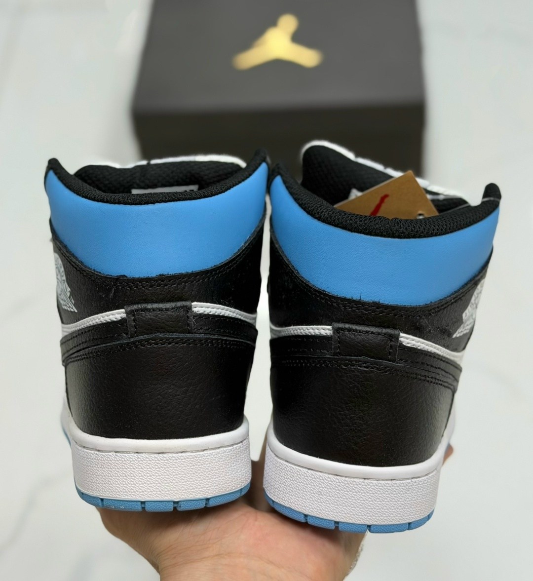 nike air jordan 1 mid,air jordan 1 mid,nike air jordan 1,nike air jordan 1 retro high og,air jordan 1 mid university blue