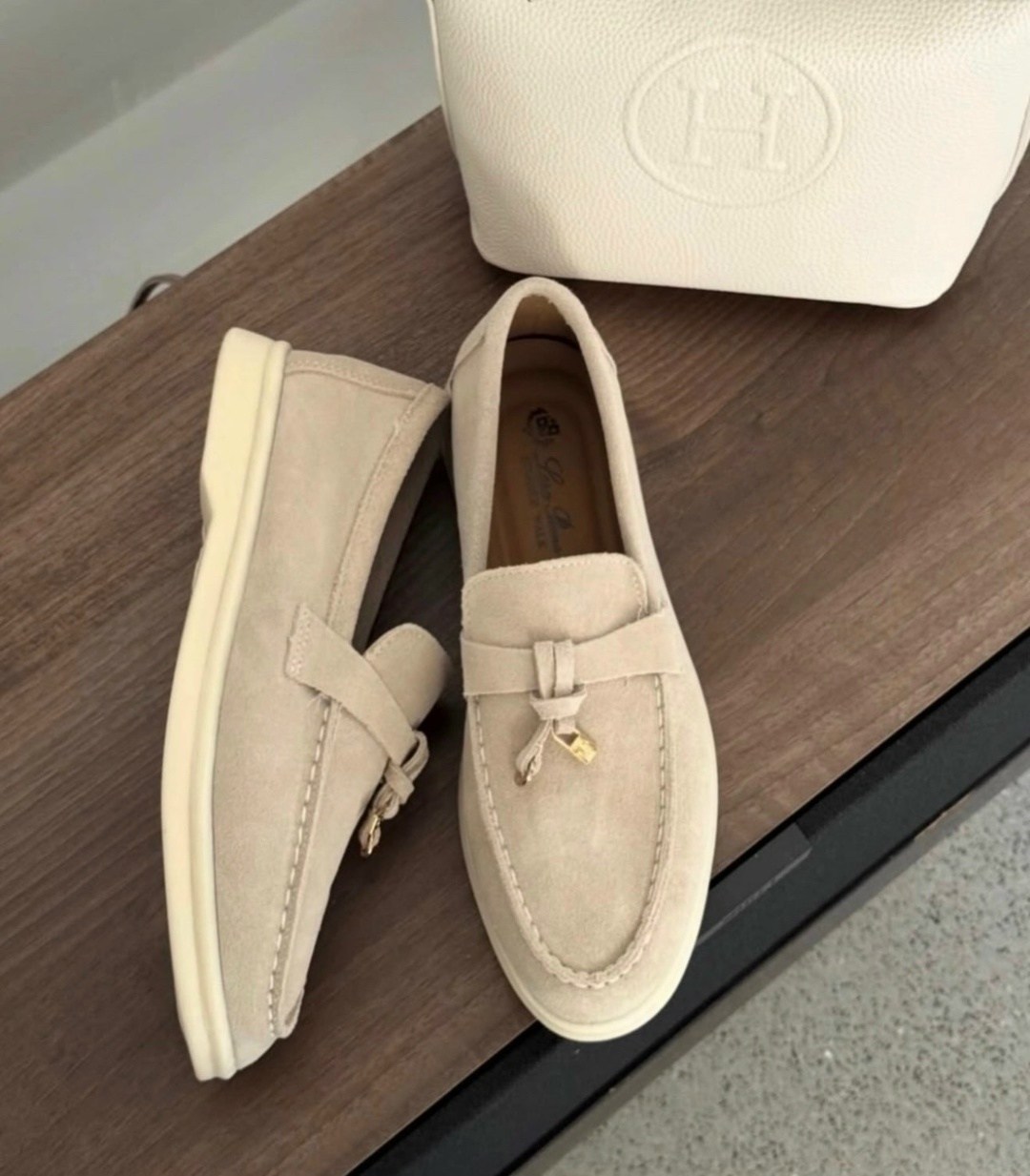 лоферы loro piana женские,лоферы loro piana,,замшевые лоферы loro piana,лоферы замшевые