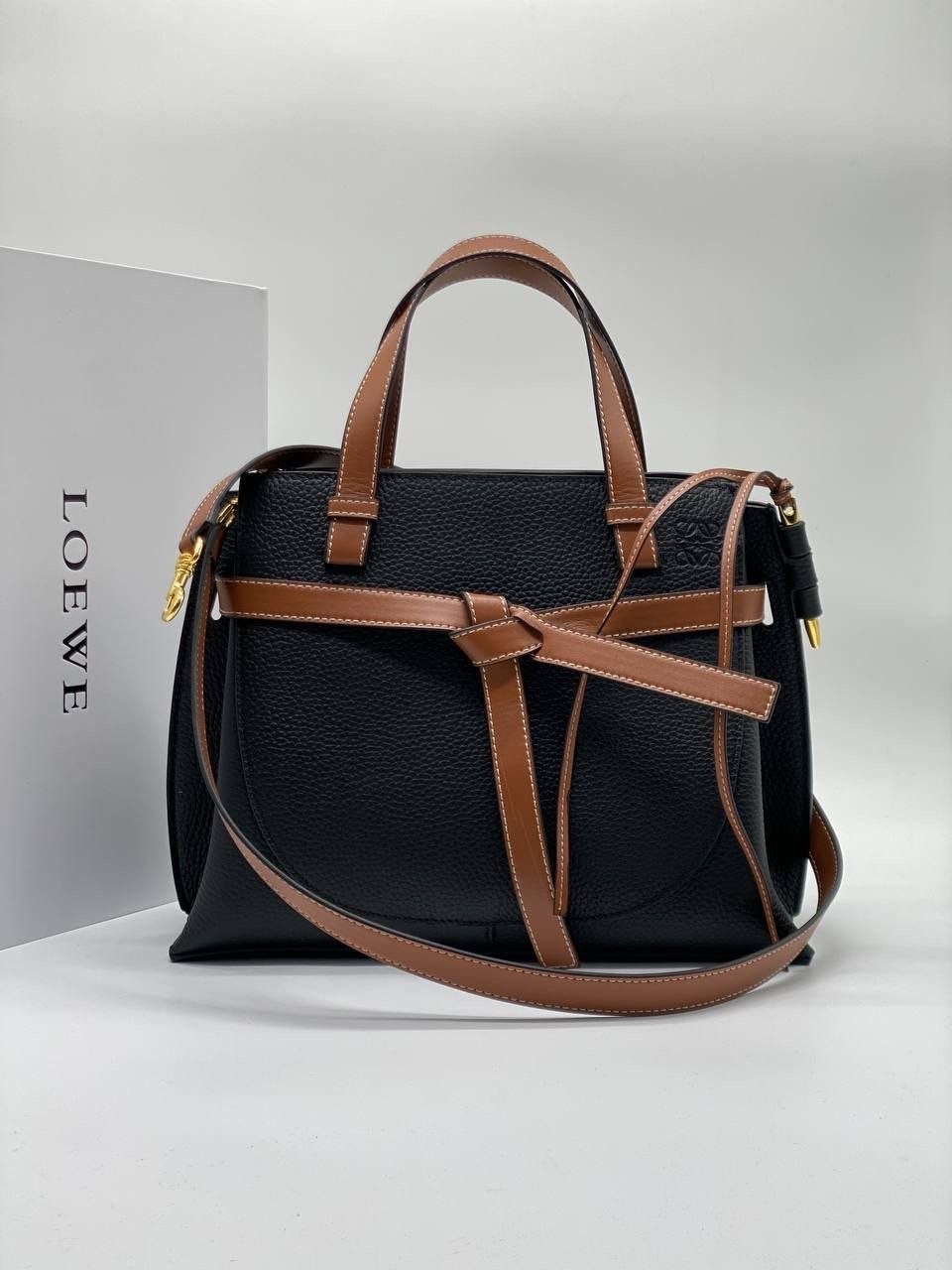 loewe сумка,сумка,сумки женская,классическая сумка,сумки модные