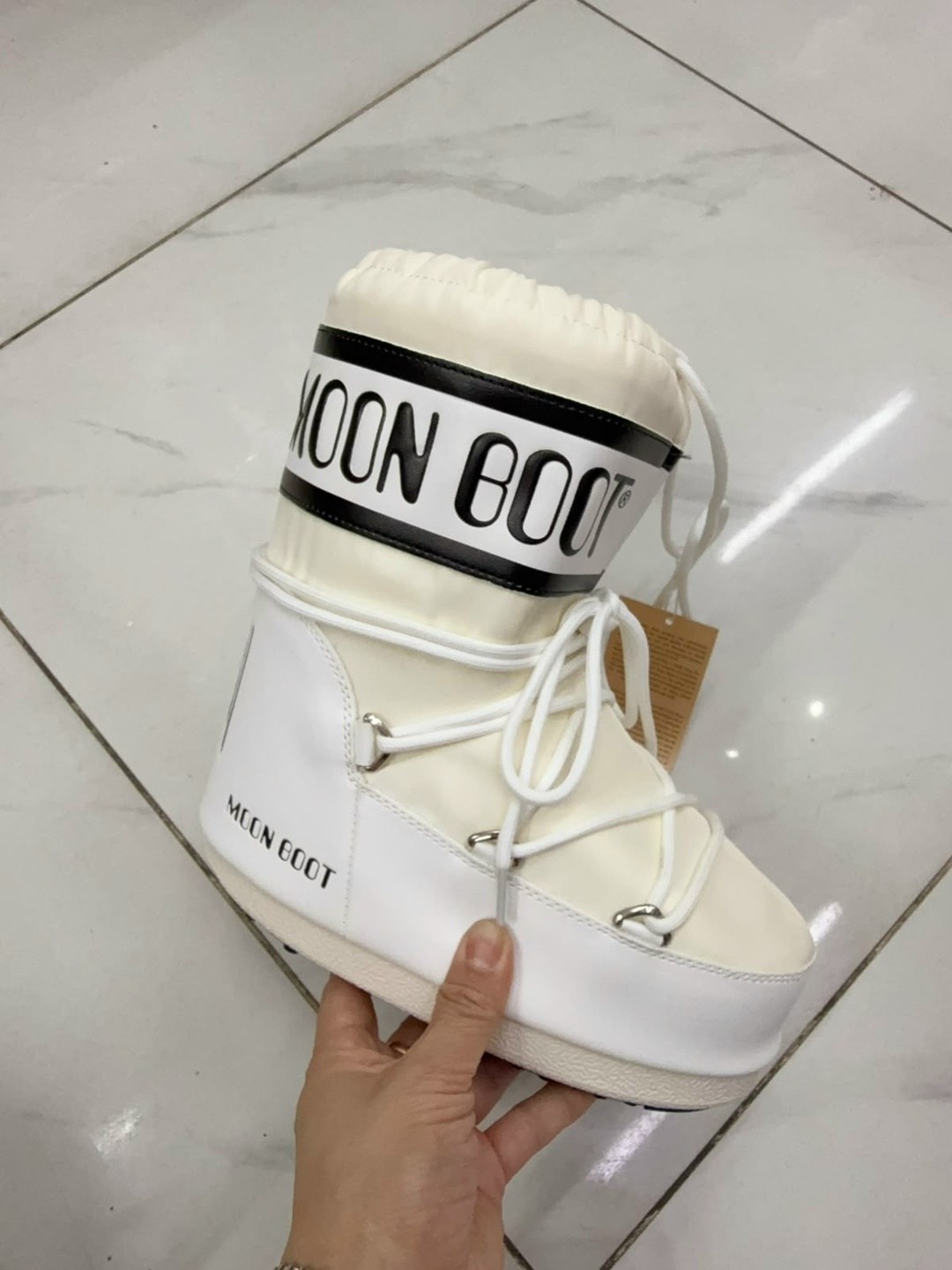 дутики moon boot,луноходы moon boot,луноходы женские,,зимние ботинки moon boot