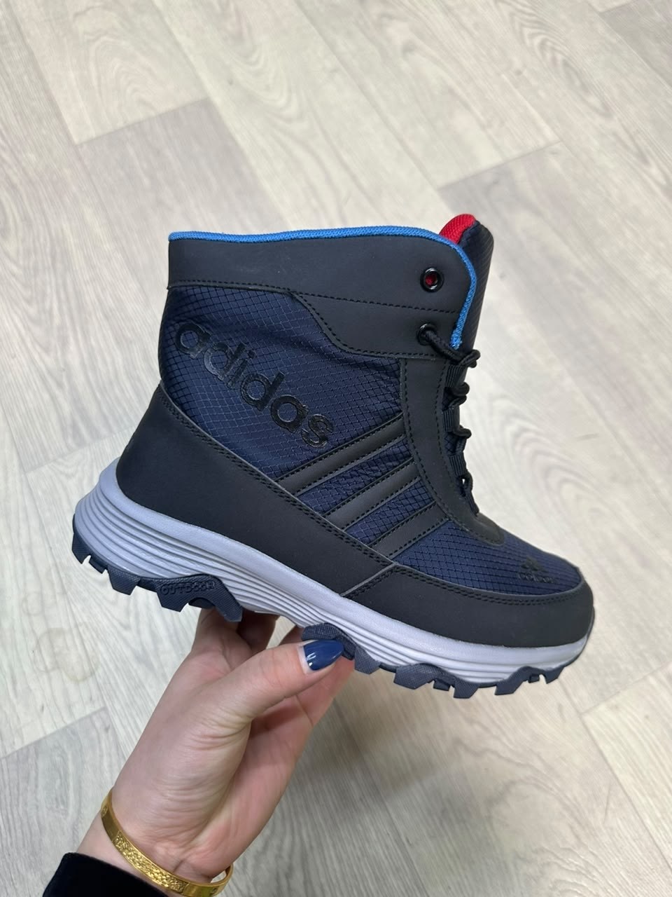 ,зимние ботинки adidas climaproof высокие,кроссовки зимние adidas,ботинки adidas,зимняя