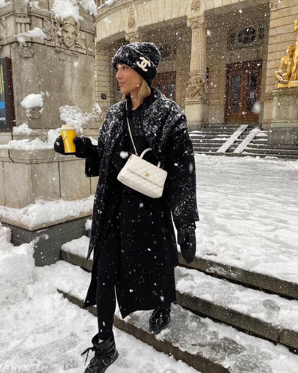 шапка chanel,вязаная шапка chanel,вязаные эластичные шапки bini chanel,шапка-бини вязаная однотонная chanel,шапка вязаная теплая,черный chanel