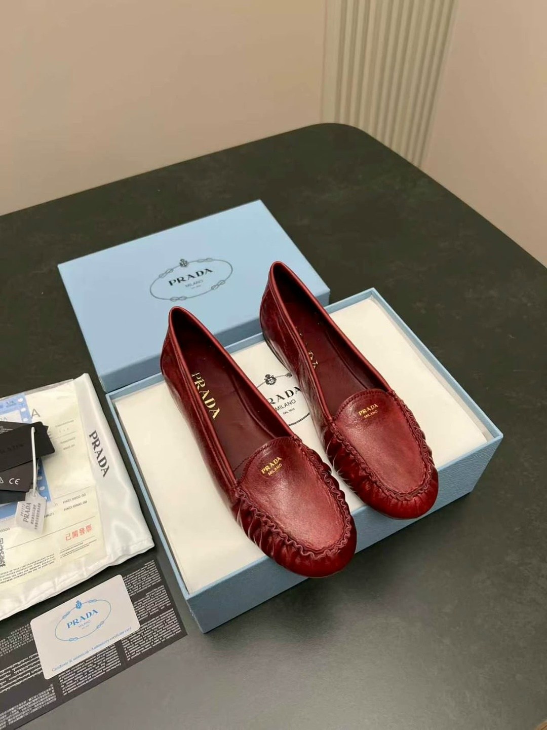 ,женские лоферы,прада лоферы,женская ,лоферы prada