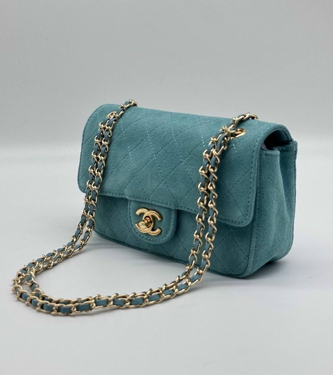 chanel brown suede mini classic flap,сумки шанель,chanel classic flap bag,бархатная сумка chanel,сумка chanel