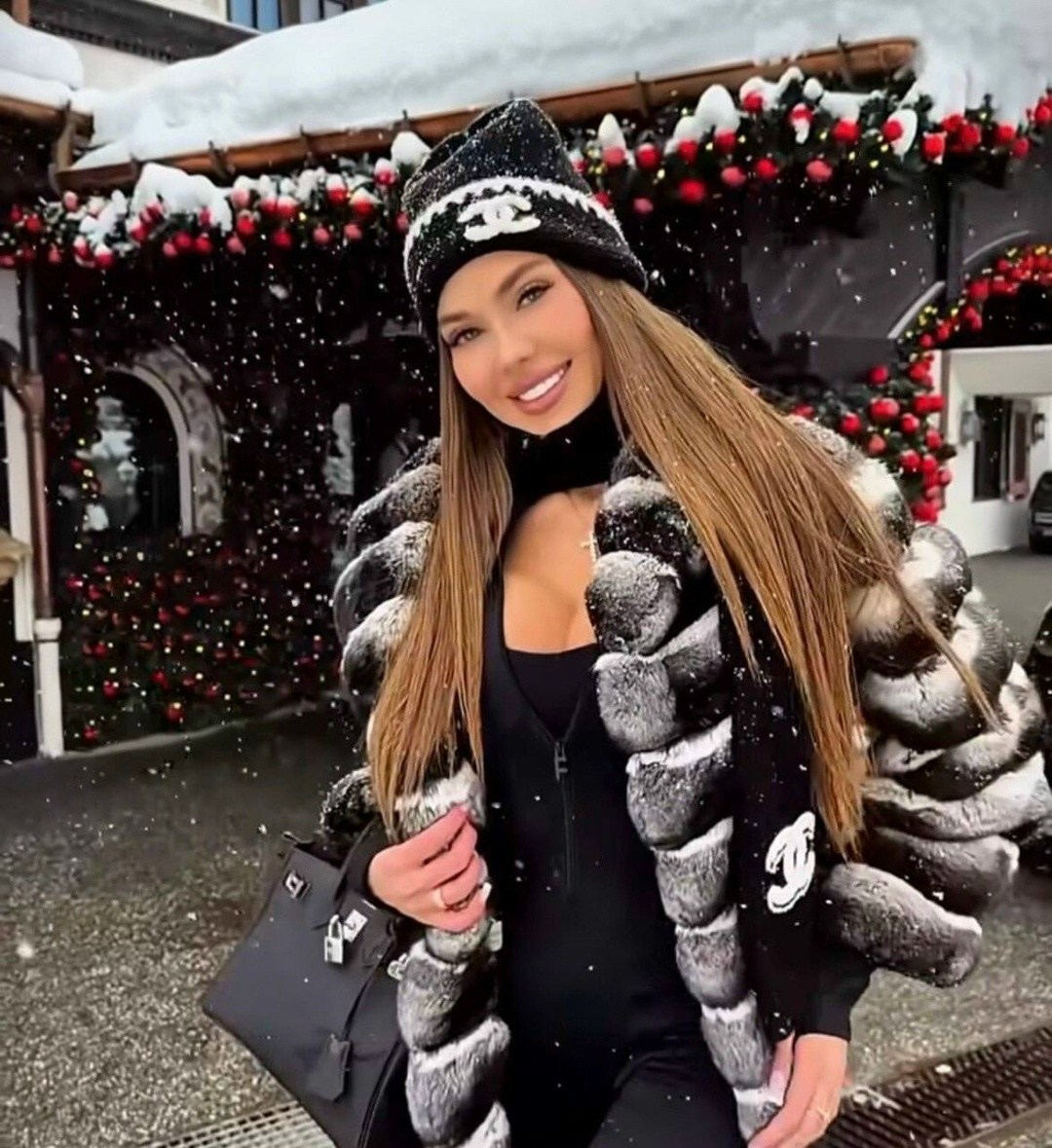 шапка chanel,шапка шанель,вязаная шапка chanel,шапка вязаная теплая,черный chanel,шапка шанель вязаная