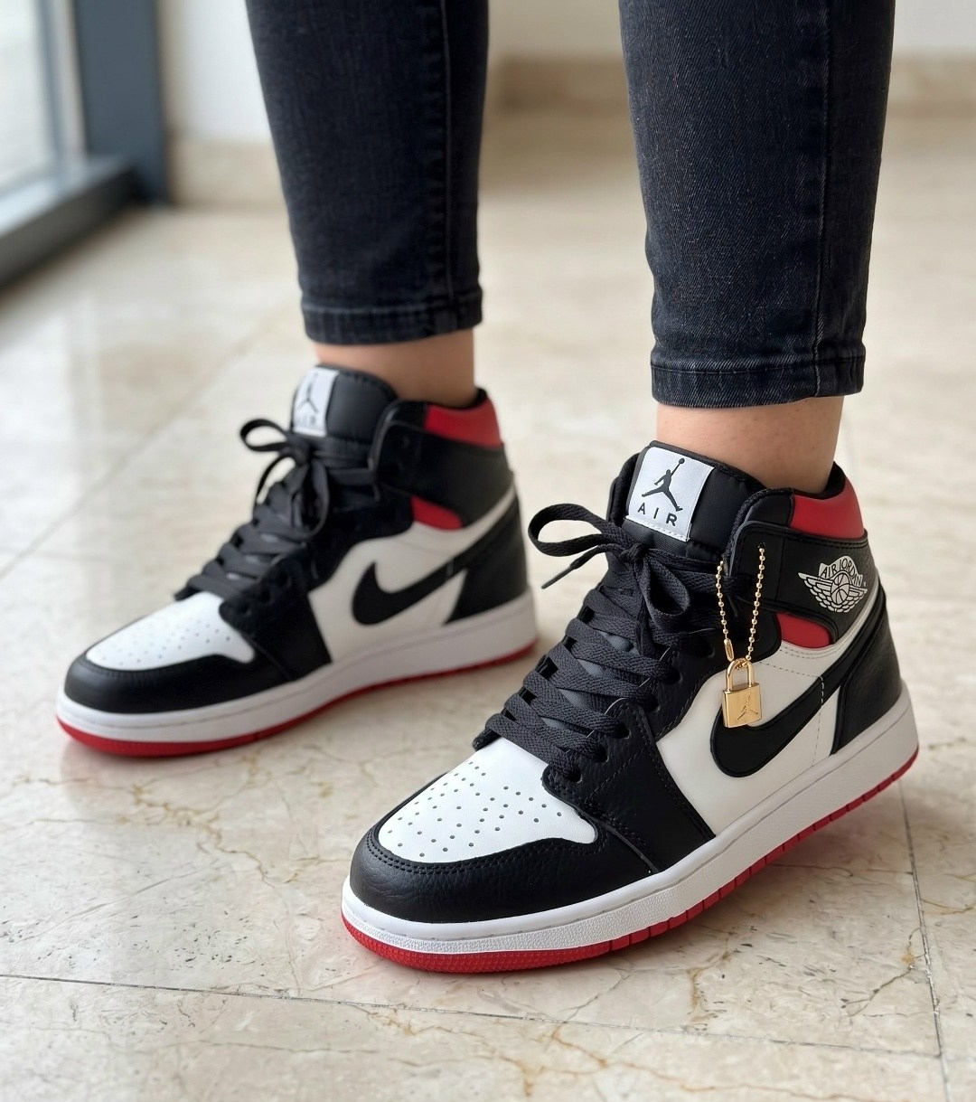 кроссовки найк джордан женские,кроссовки nike air jordan 1 retro high og,кроссовки женские nike air jordan 1,зимние кроссовки nike air jordan 1,мужские кроссовки nike air jordan 1 retro high