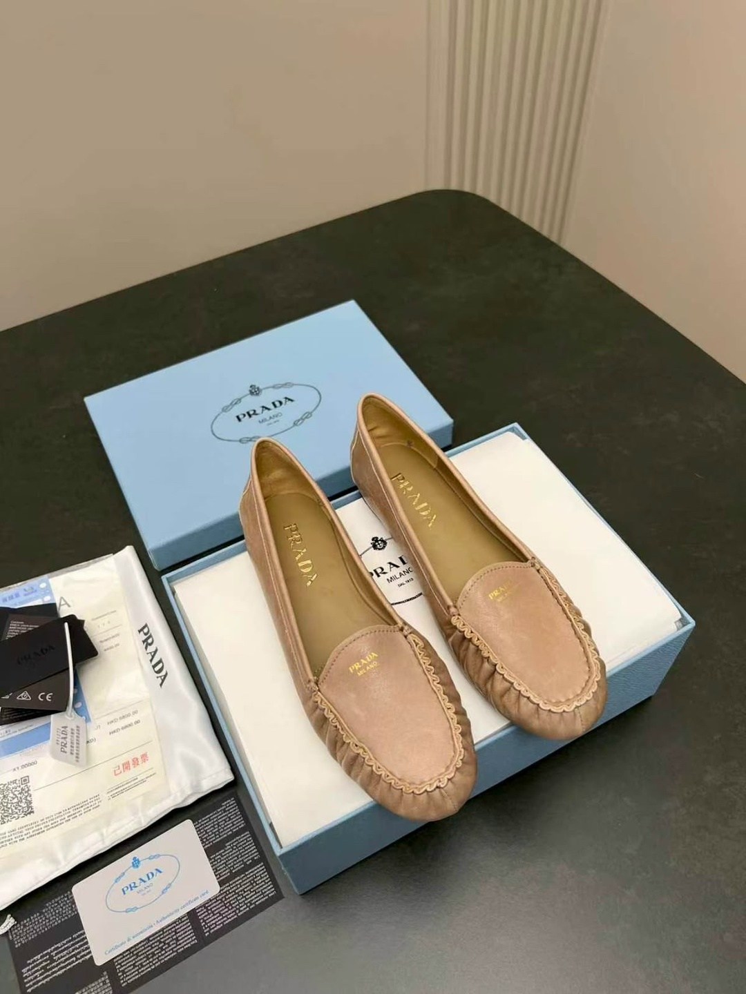 ,женские лоферы,прада лоферы,женская ,лоферы prada