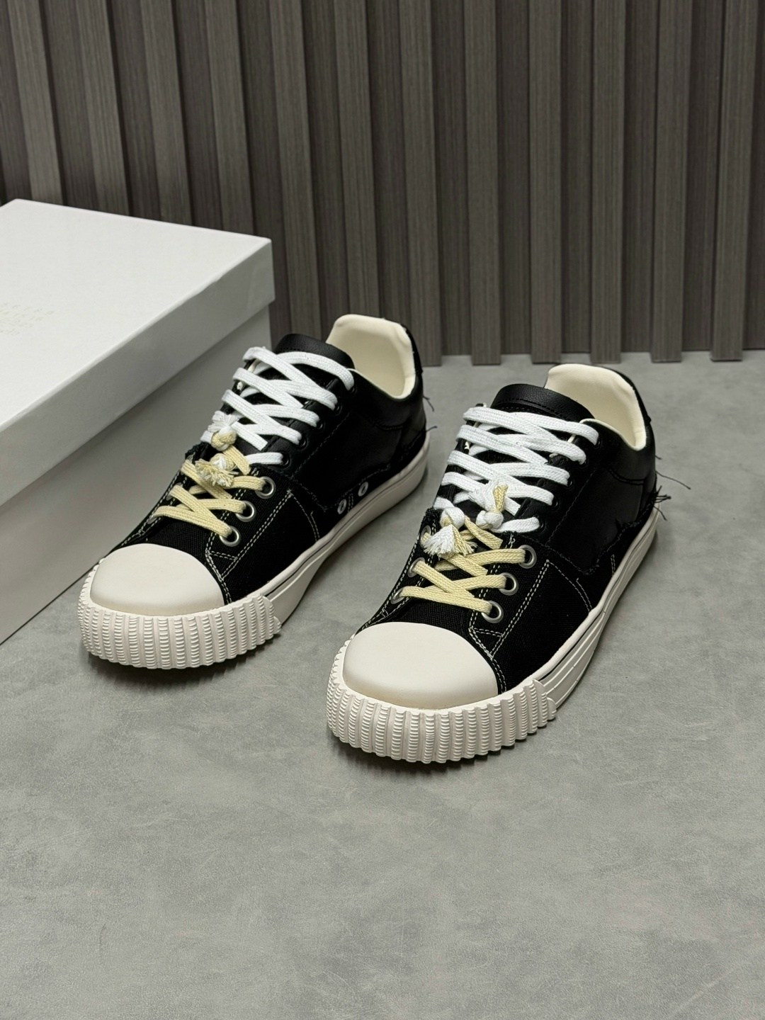 кеды maison margiela evolution,maison margiela кеды,,кеды new evolution с низким берцем maison margiela черный,чёрные женские комбинированные кеды maison margiela