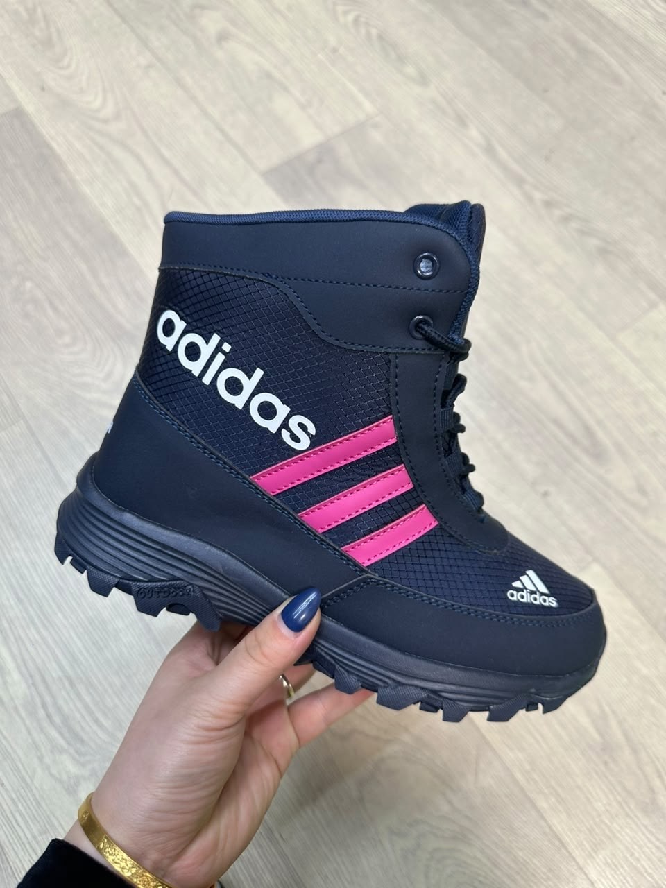 ,зимние ботинки adidas climaproof высокие,кроссовки зимние adidas,ботинки adidas,зимняя