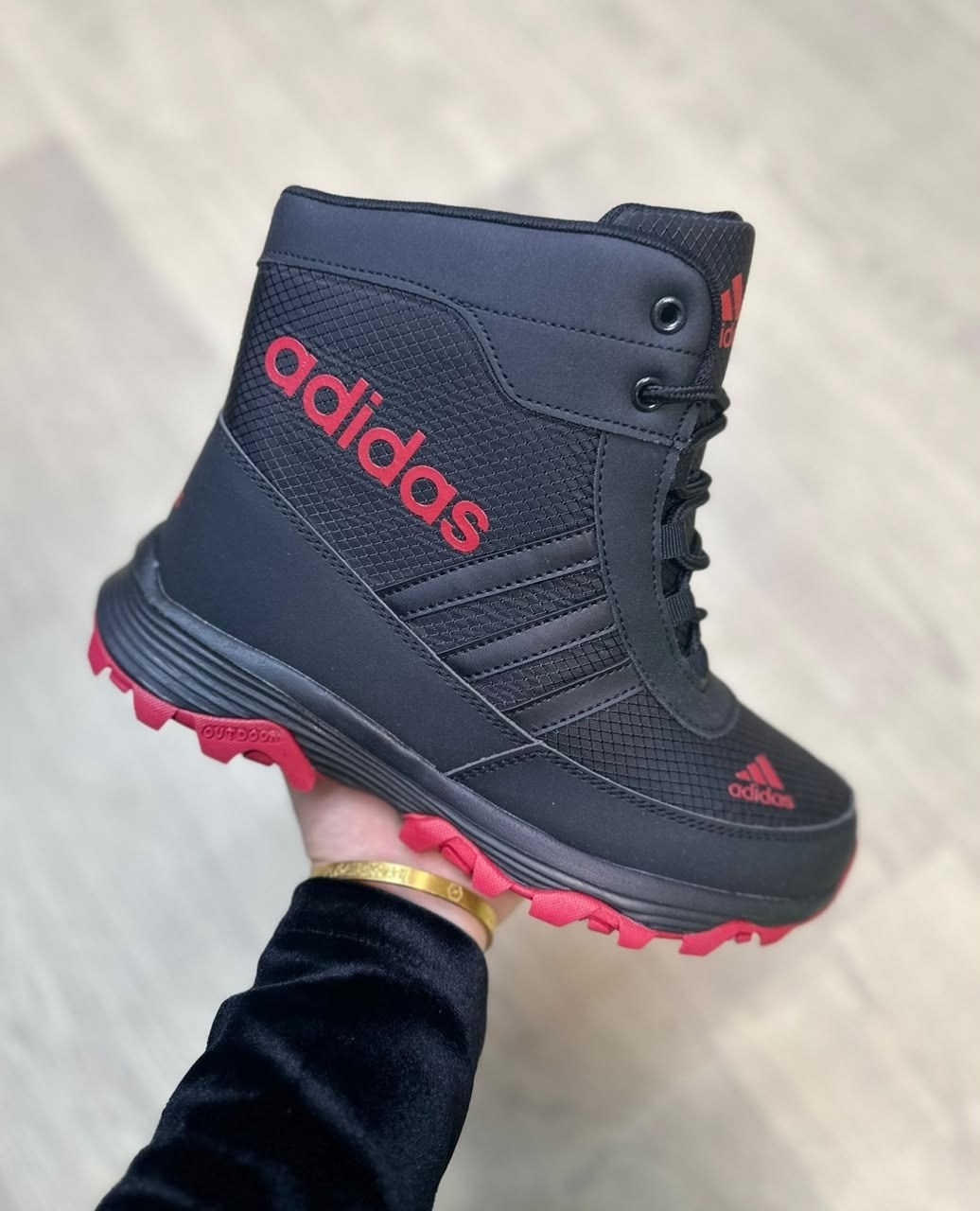 ,зимние ботинки adidas climaproof высокие,кроссовки зимние adidas,ботинки adidas,зимняя