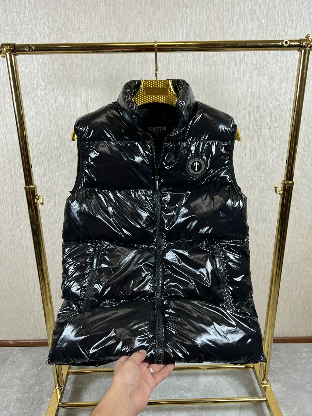 жилетка moncler,жилетка монклер,жилетка,жилет moncler,жилетка монклер мужская